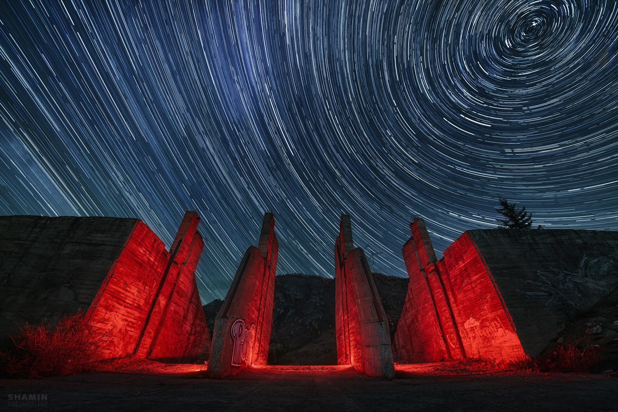 Алтай — пейзажная фотография Константина Шамина. Горы, реки и долины Алтая, природный свет, аэрофотосъёмка и классические пейзажи России.