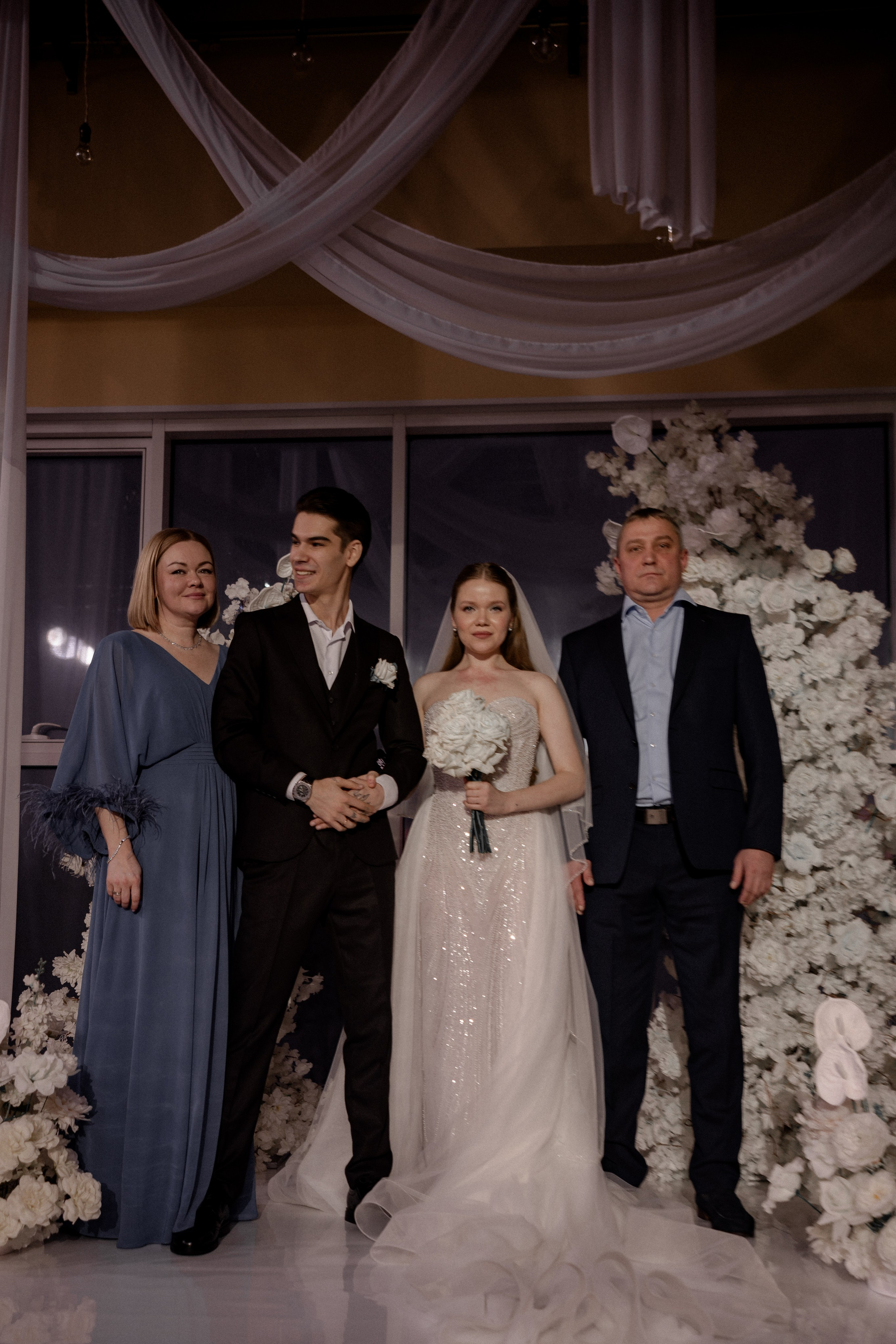 СВАДЕБНАЯ СЬЕМКА СБОРОВ В ОТЕЛЕ И ВЫЕЗД НА ЦЕРЕМОНИЮ (СНЯТО В СИБИРЕ В НИЖНЕВАРТОВСКЕ). Профессиональный фотограф, Санкт-Петербург — Виктория Богомолова