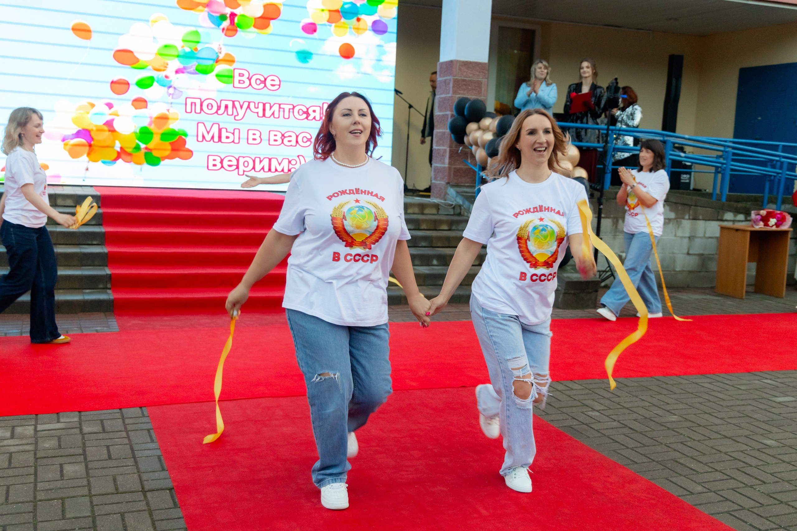 Школьный выпускной 2025 год в Минске, Беларуси. Свадебный фотограф в Минске/Беларуси Сергей Спиридонов