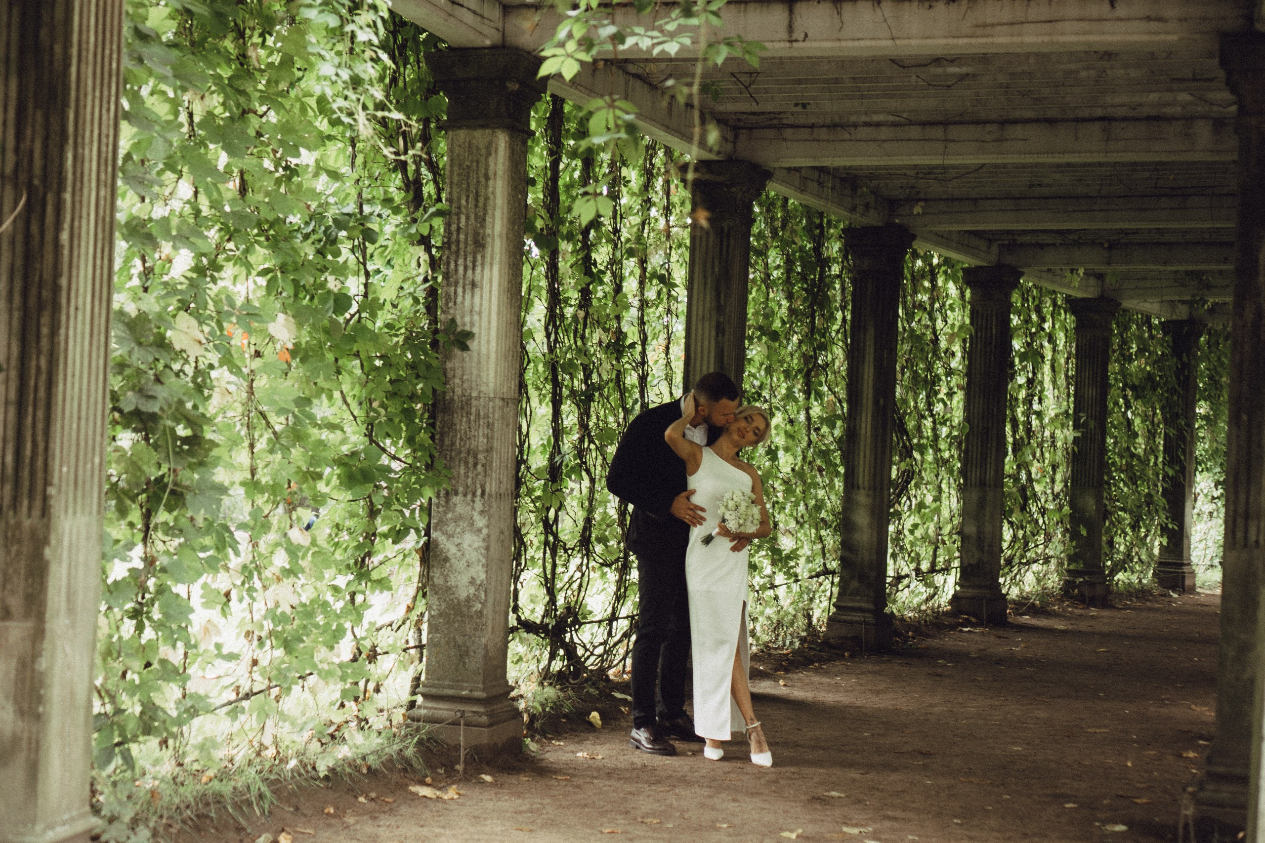 СВАДЕБНАЯ ИСТОРИЯ В ГОРОДЕ ПУШКИН ВОЗЛЕ ЕКАТЕРИНИНСКОГО ДВОРЦА И В ПАРКЕ. Профессиональный фотограф, Санкт-Петербург — Виктория Богомолова