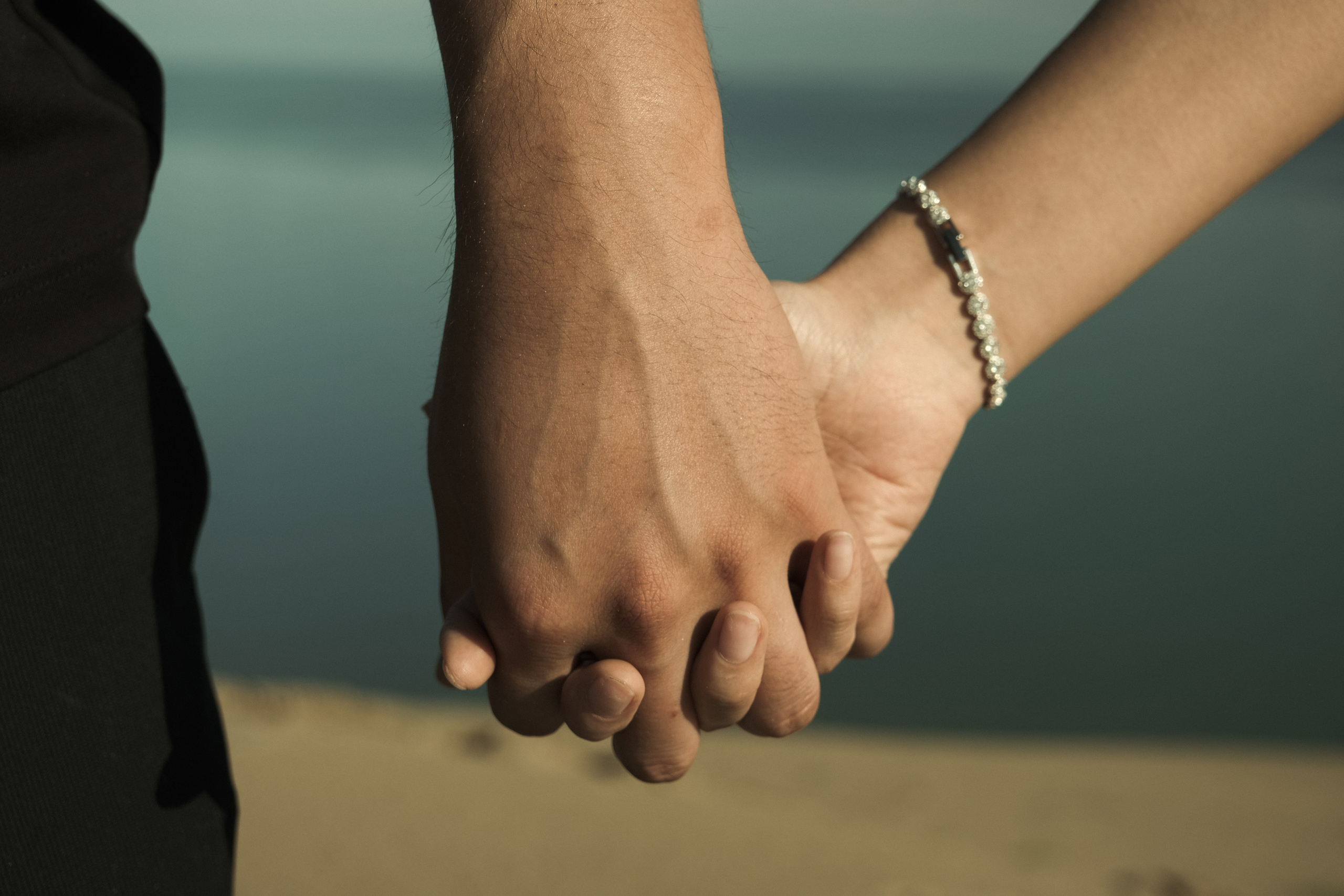 Парная фотосессия на пляже Дюна. Видеограф и Фотограф в Алматы и Караганда