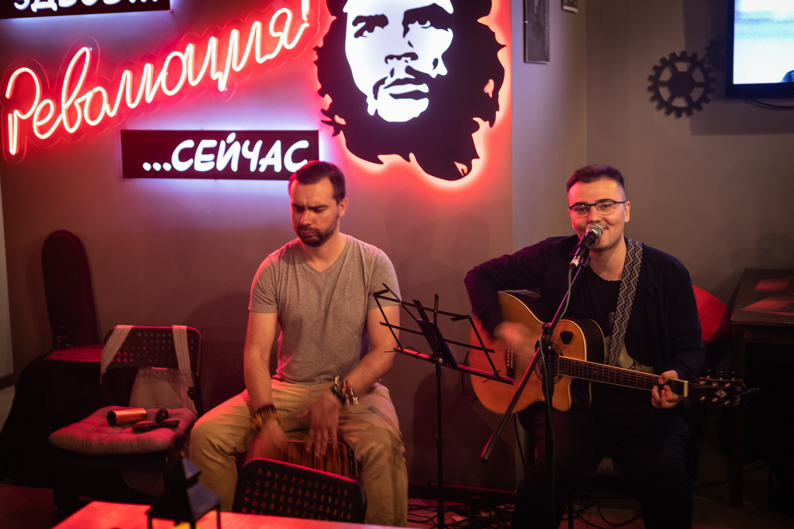 Паб Революция. Фотограф Денис Лесковский (Тюмень)