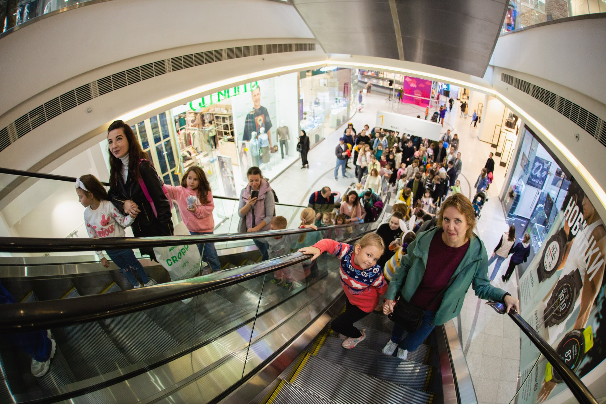 Сказка в ТЦ Океания. Репортажный и концертный фотограф в Москве Анастасия Осень