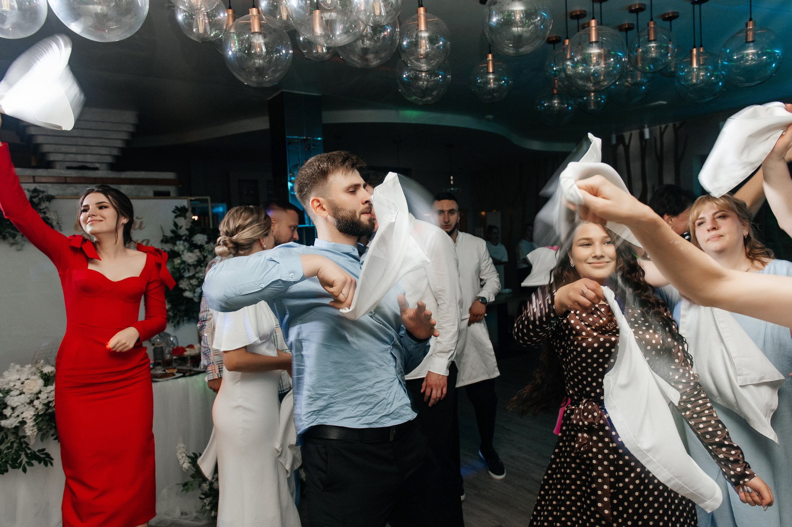 Сергей и Анна. Ведущий на свадьбу в Балашихе, Железнодорожном, Москве Евгения Гундер