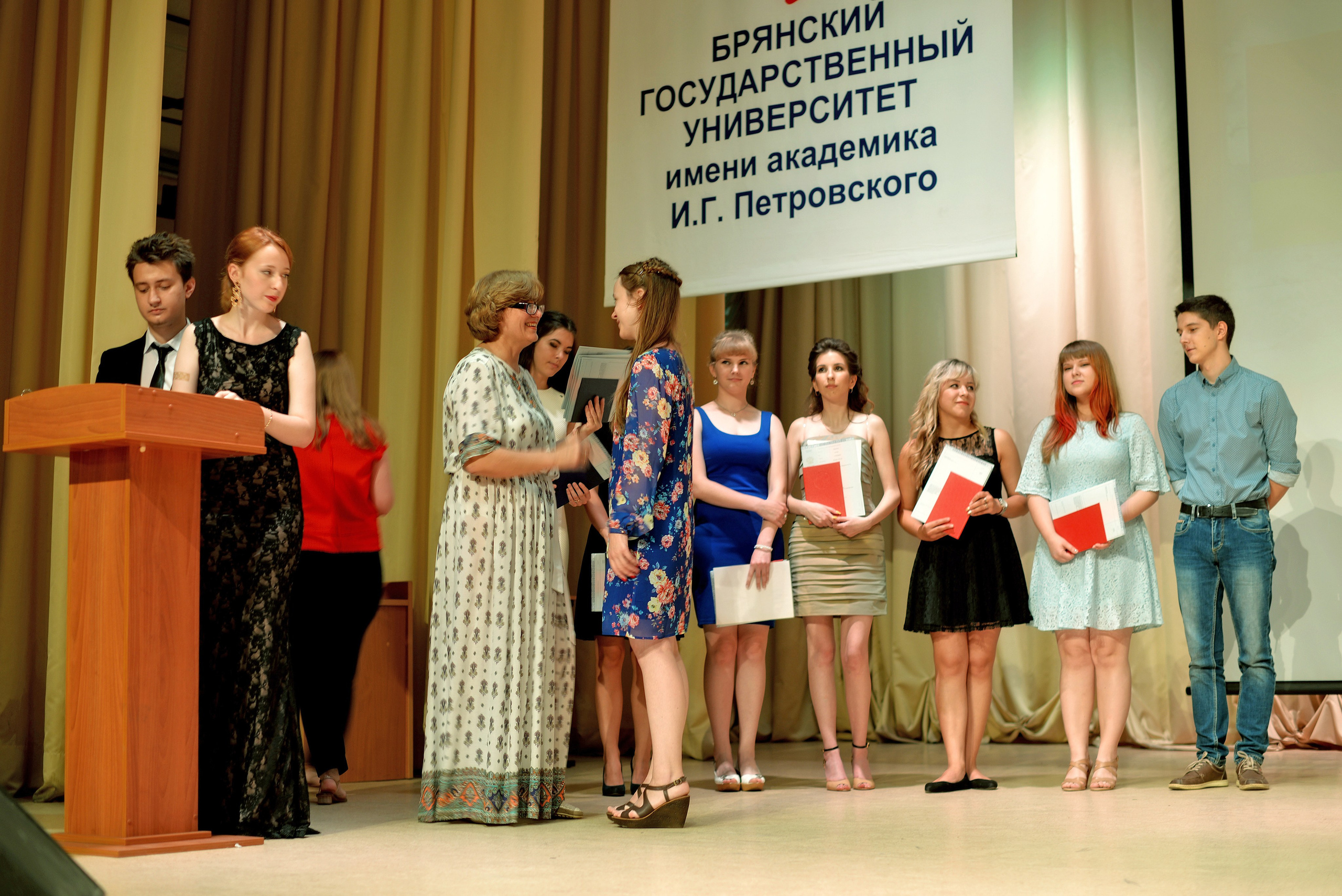 Выпускной БГТУ. Фотограф Галина Лисанова, г. Брянск