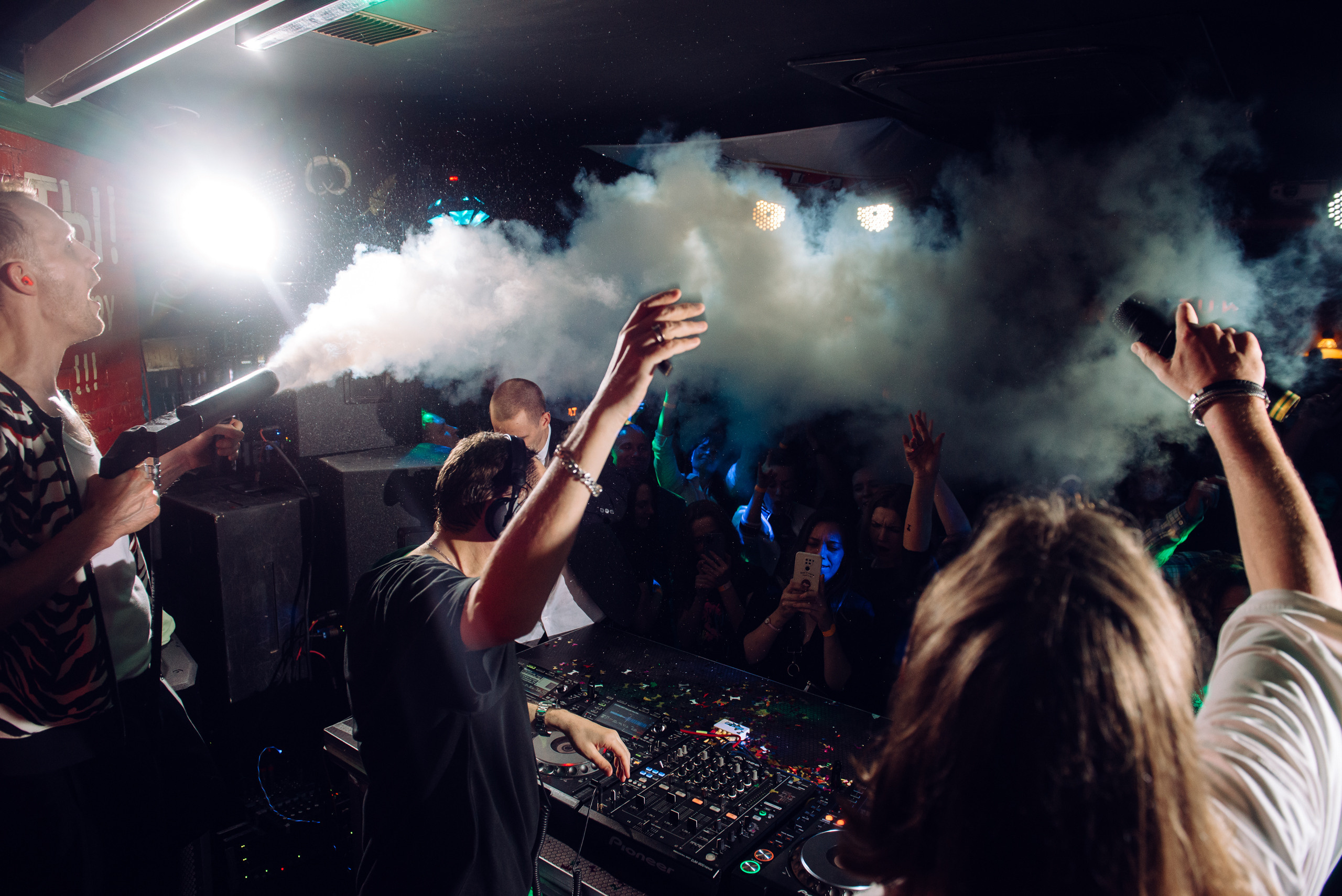 Swanky Tunes in Harats. Свадебный фотограф в Смоленске — Дмитрий Гагарин