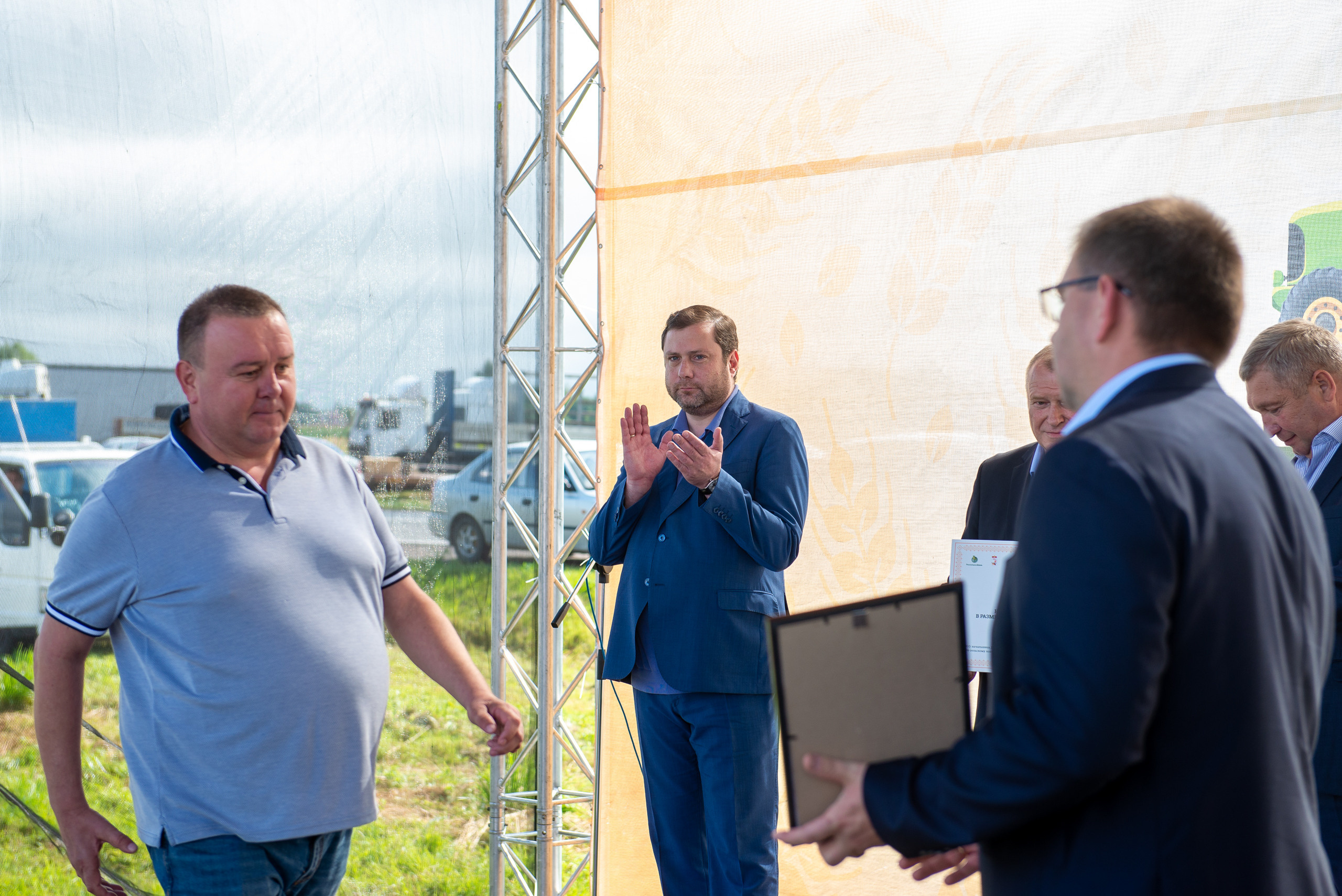 Конкурс «Лучший пахарь». Свадебный фотограф в Смоленске — Дмитрий Гагарин