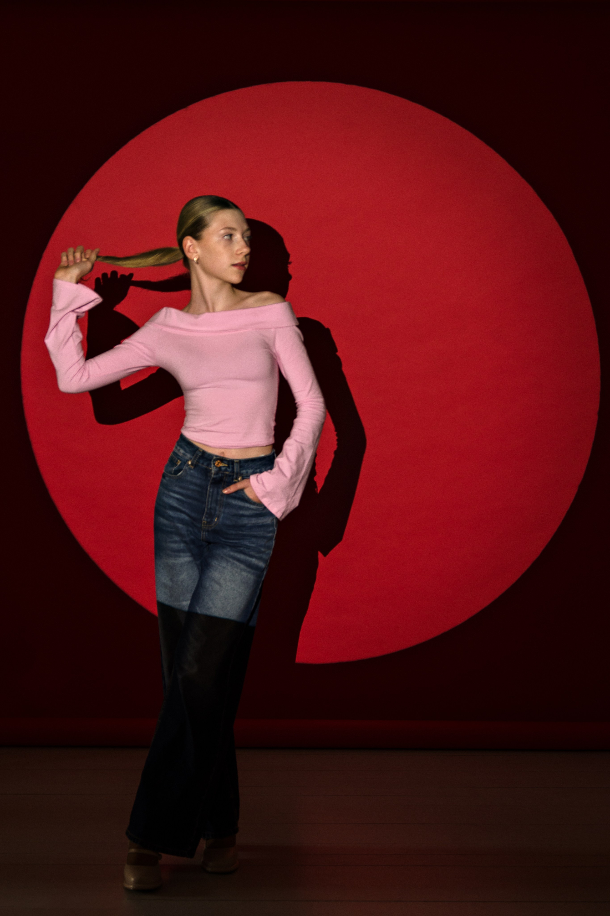 Съемки в студии. Индивидуальные, семейные, студийные съемки в Серпухове и за пределами