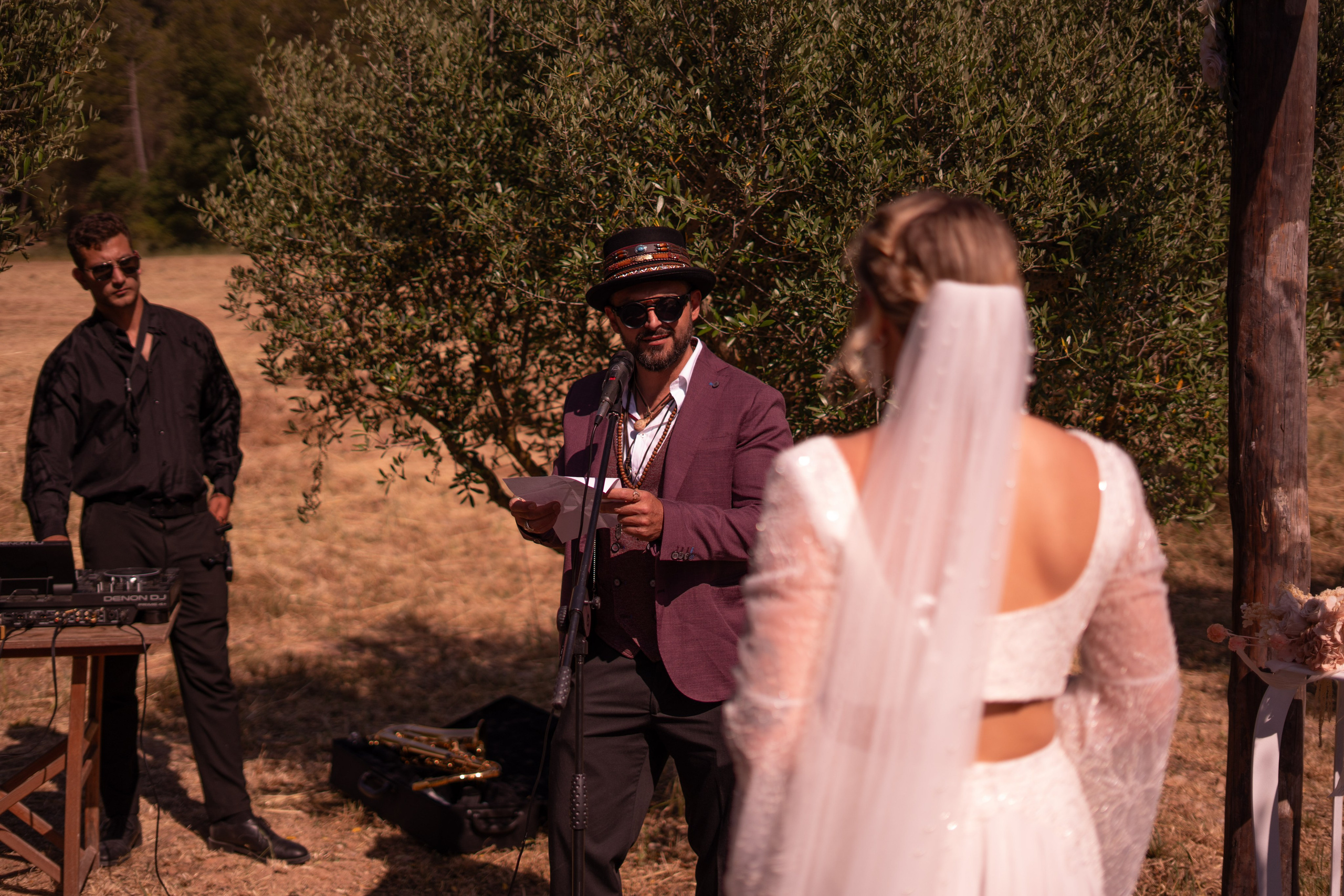 Stasy and Roberto. Wedding Photographer in Barcelona and Medellin