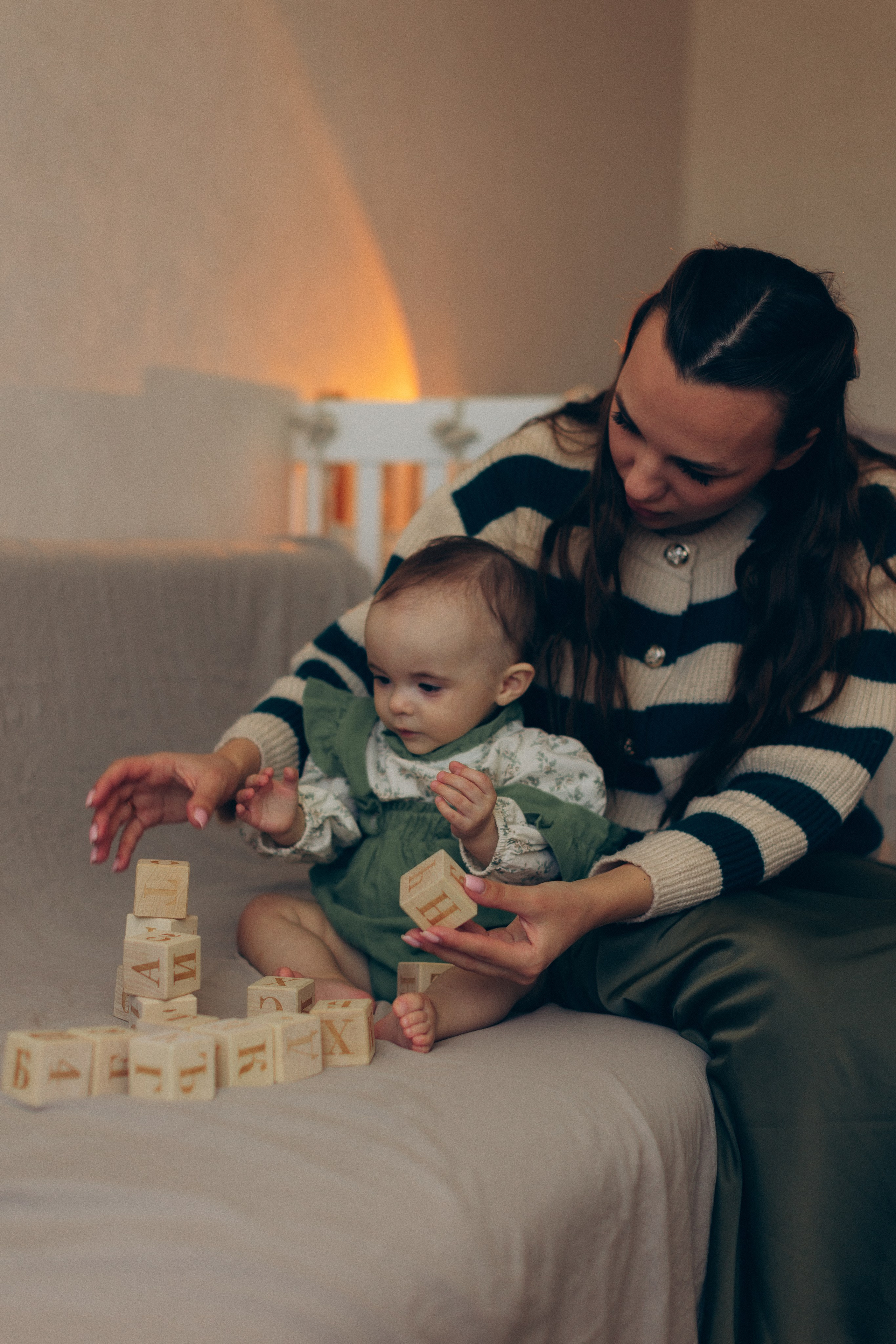 Мамины объятия (Про Ксению и Оливию). Семейный фотограф в Москве и Московской области Булычева Екатерина