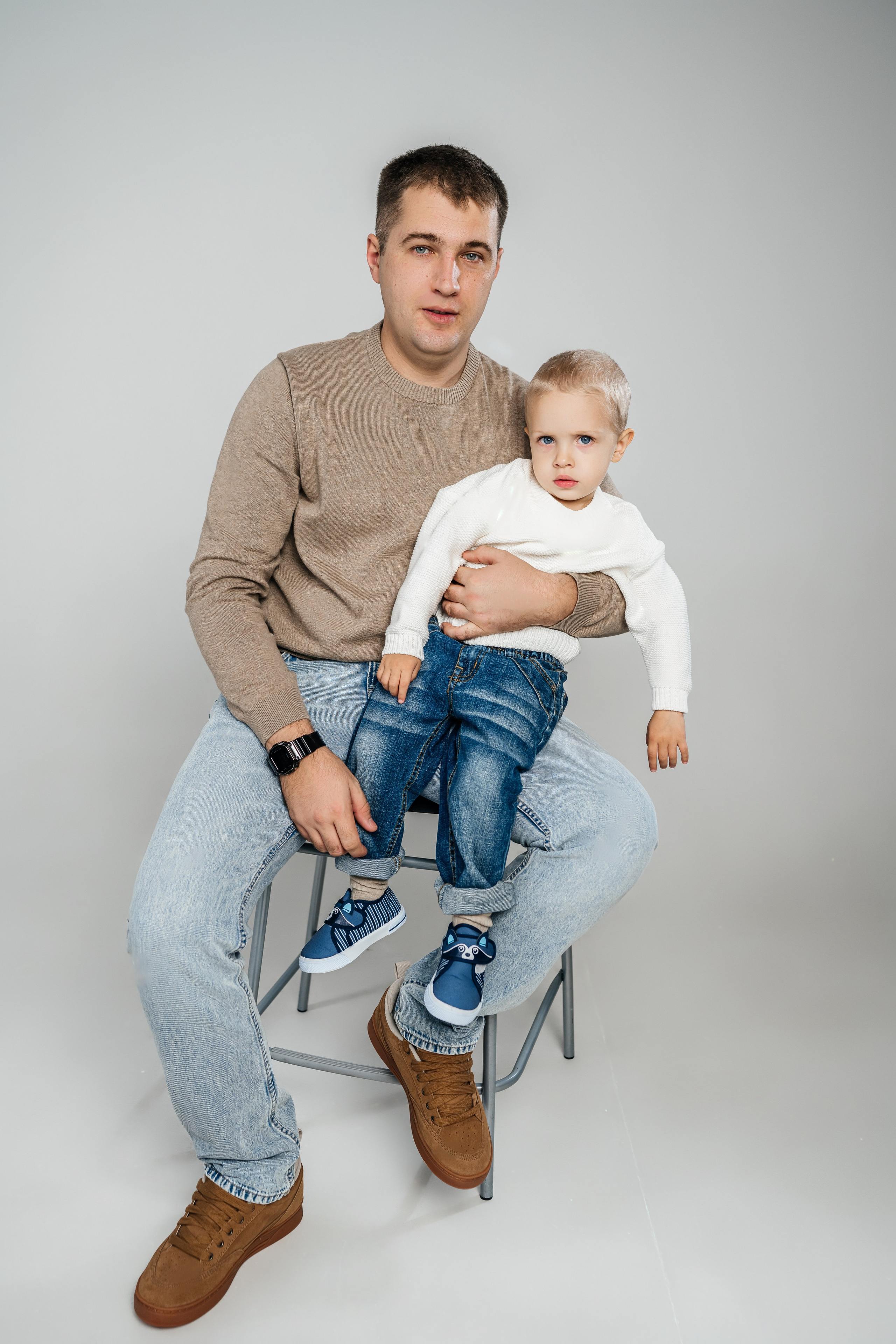 Семья в студии Арта. Фотограф в Каменске-Шахтинском Ольга Сагал