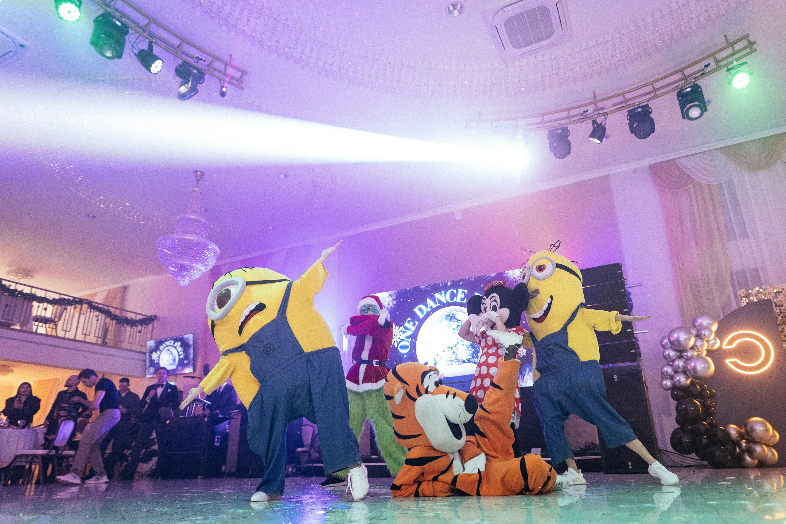 Новогодний корпоратив. Репортажный фотограф в Новосибирске. Алексей Гриценко