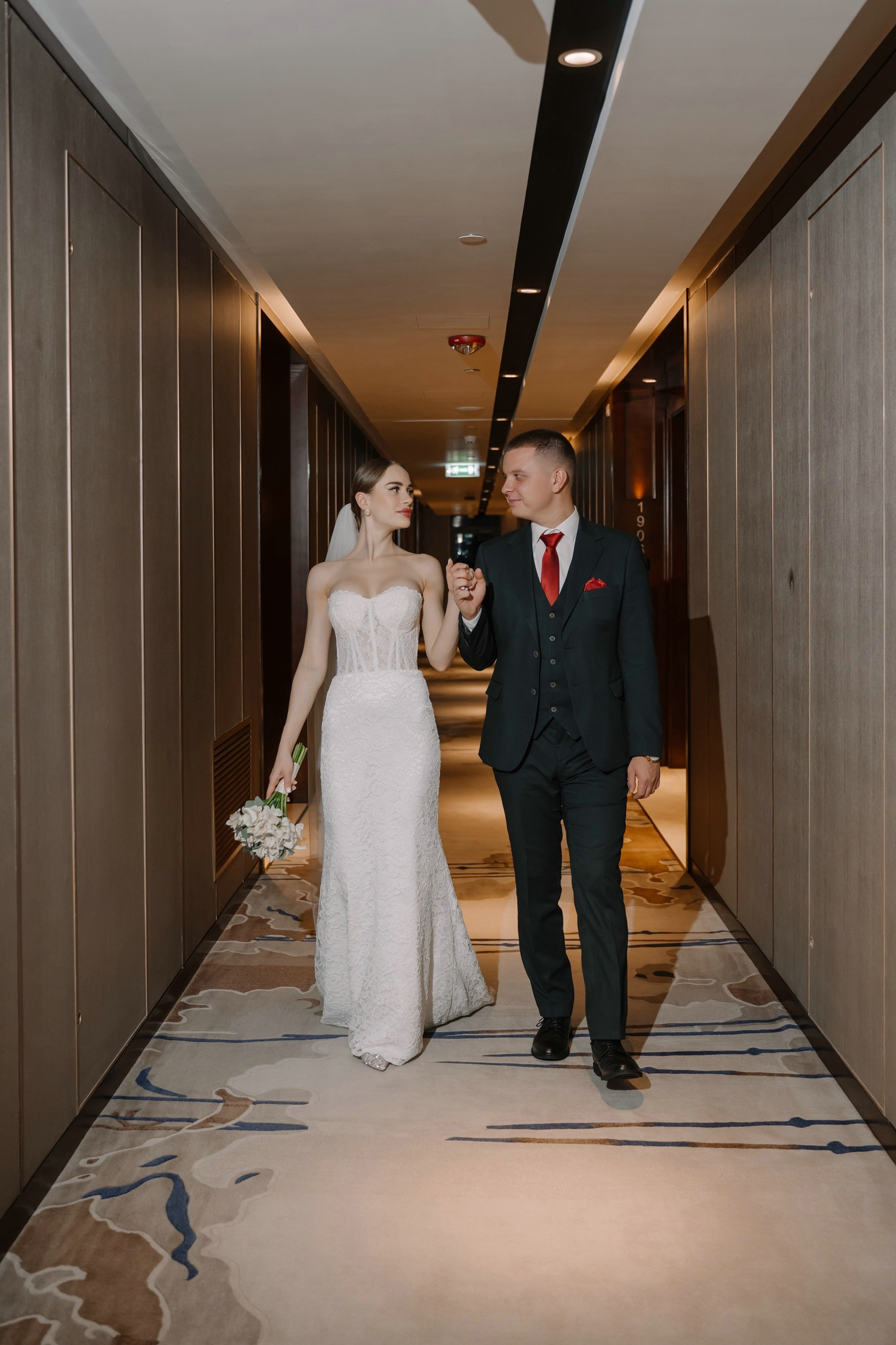 Свадебная фотосессия в Soluxe hotel Moscow. Свадебный и семейный фотограф в Москве Светлана Зоткина