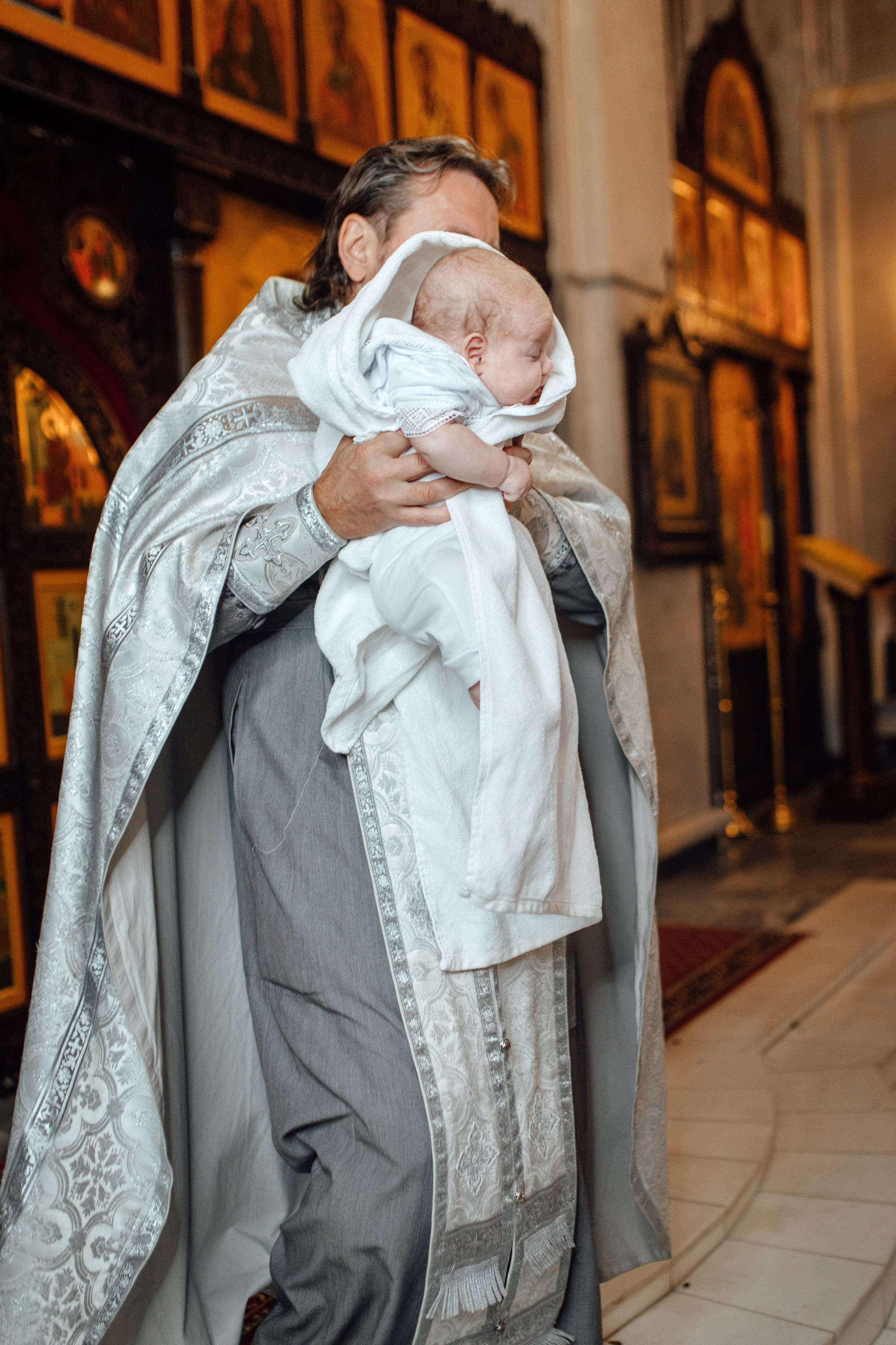 Крещение Тимура храм иконы Всех Скорбящих Радость, октябрь 2024