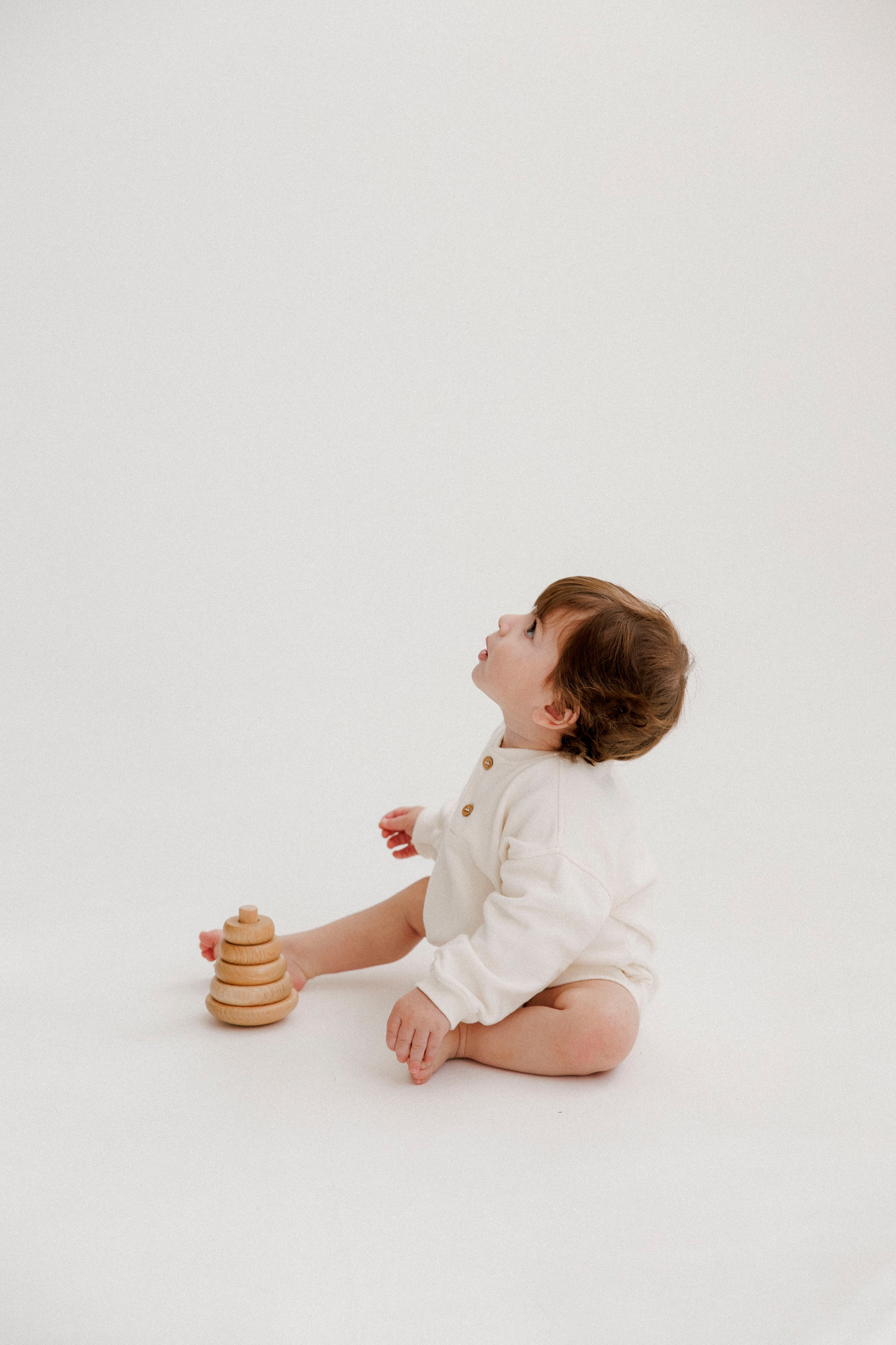 One year inside the White studio. Wedding and family photographer