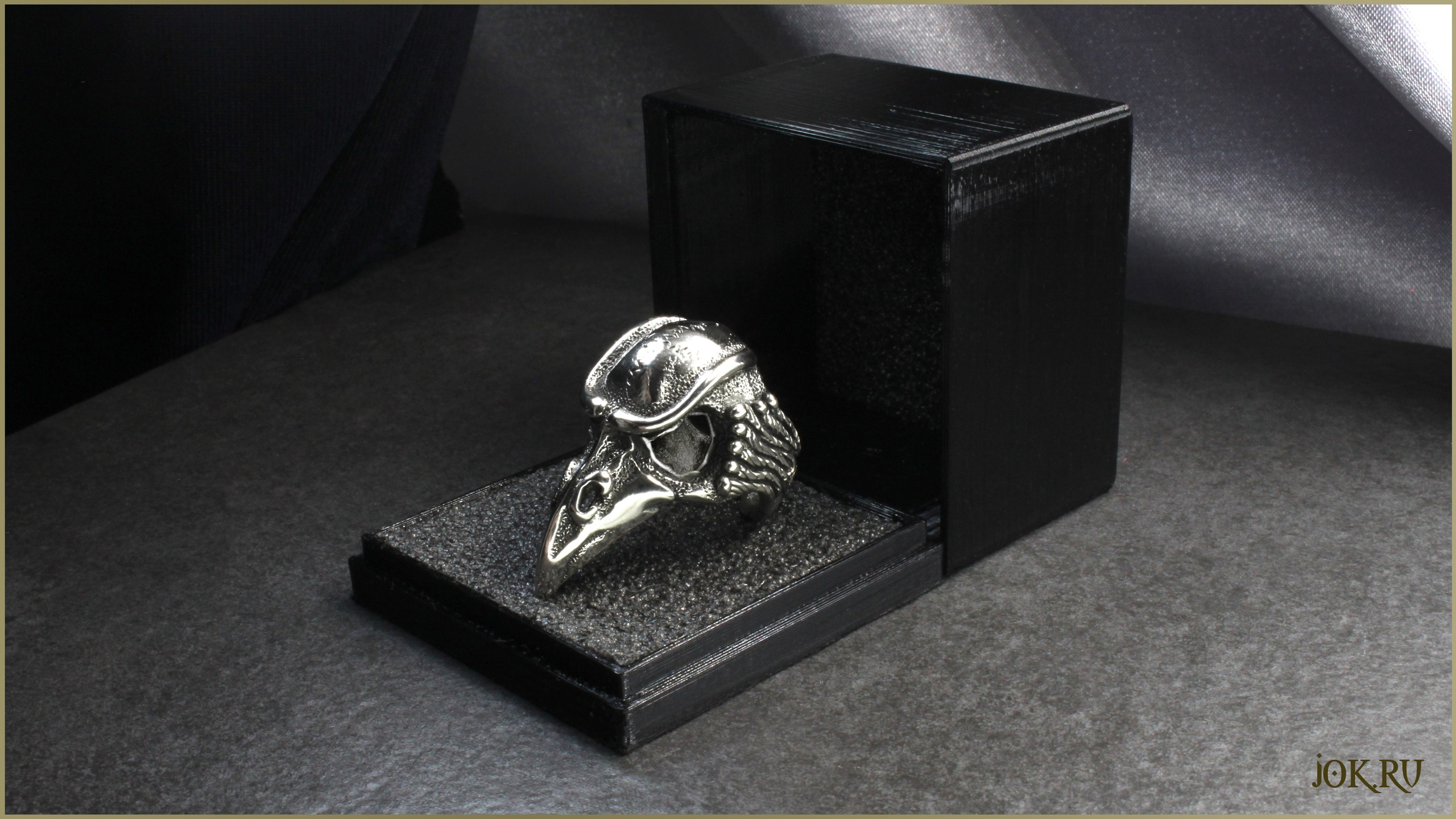 Череп ворона большое кольцо купите в рок магазине Joker-studio. Уникальное украшение ручной работы. 