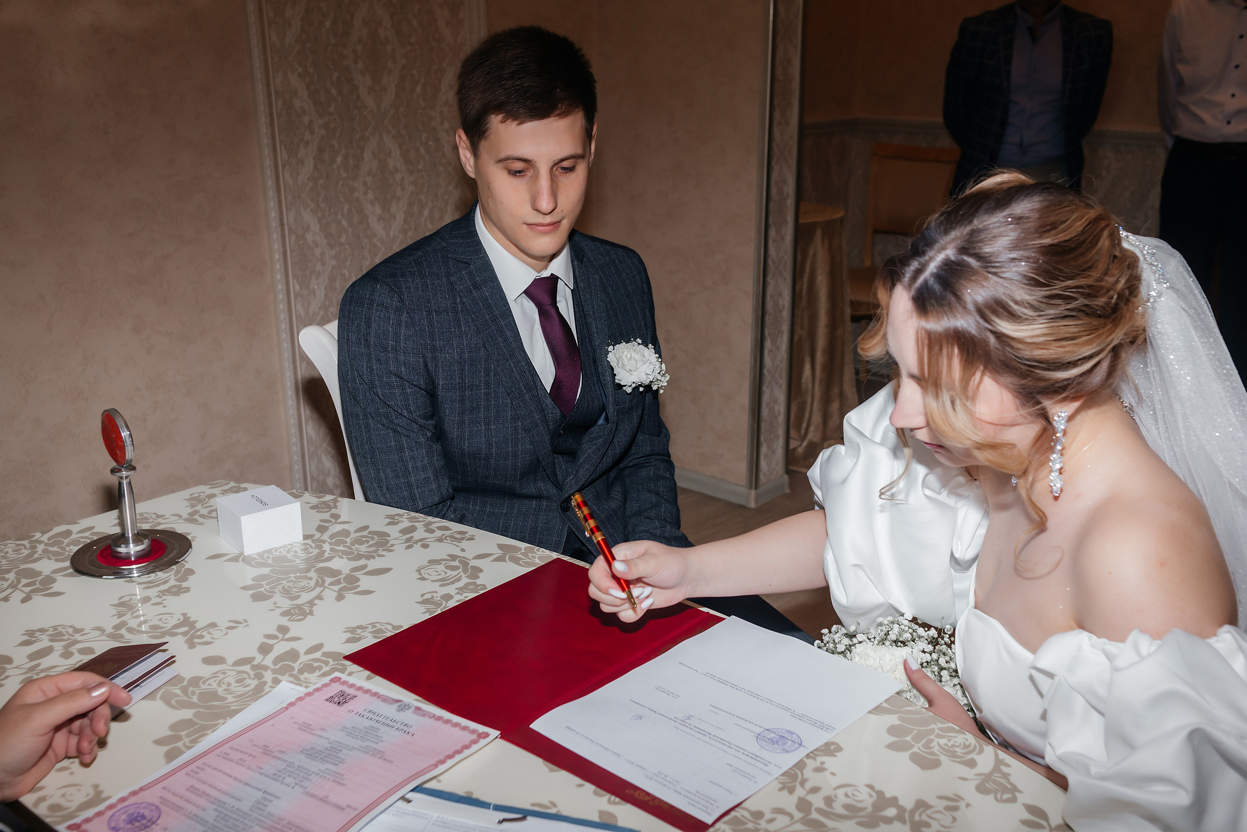 Свадебная съемка в Нижегородской филармонии. Свадебный фотограф и фотограф Love-Store в Нижнем Новгороде Анастасия