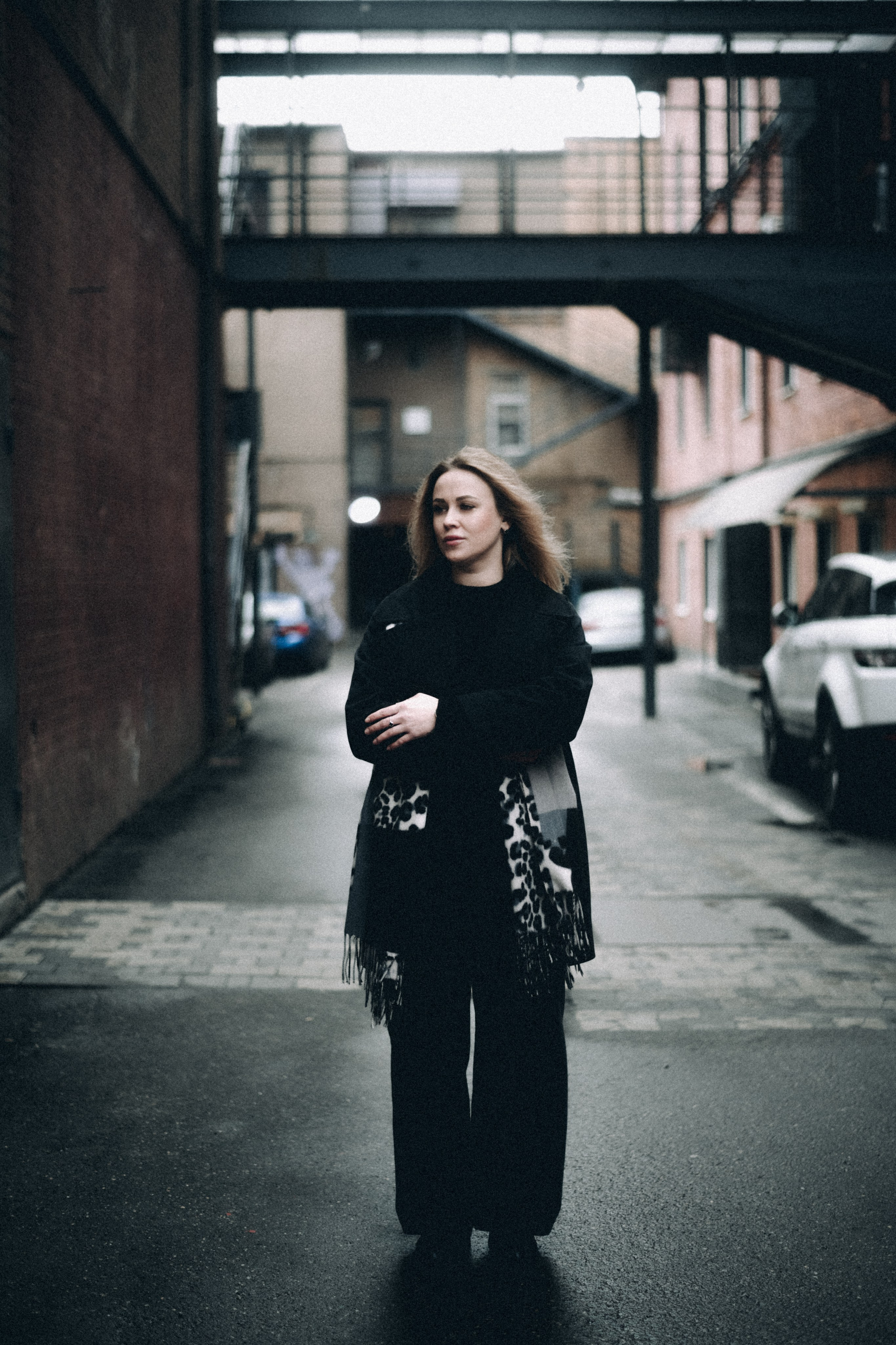 Киношная съемка около арт-пространства «Дизайн завод» и «Хлебозавод»