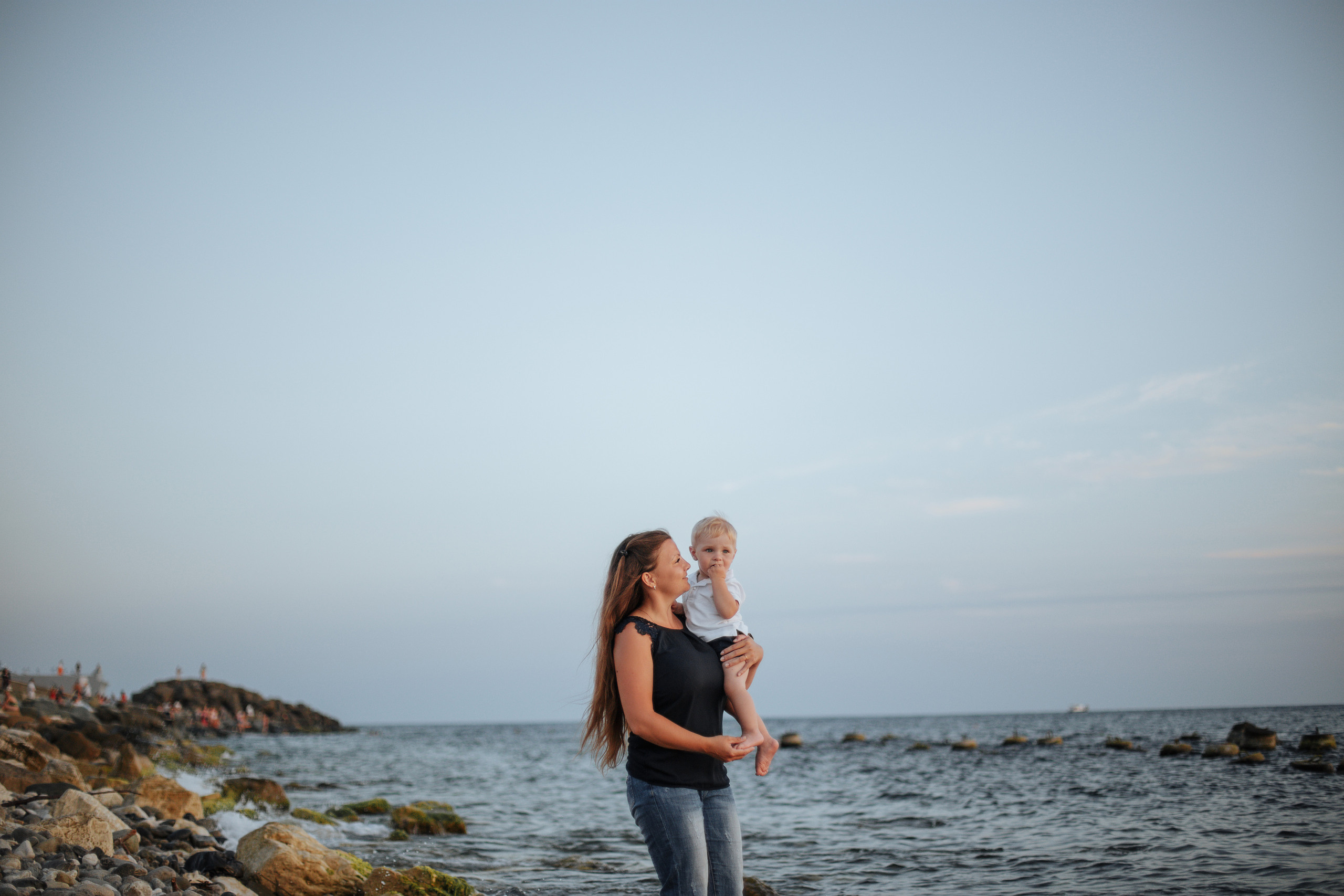 Сочифорния. Милана Довгаль - семейный фотограф и видеограф  в Адлере и Сочи