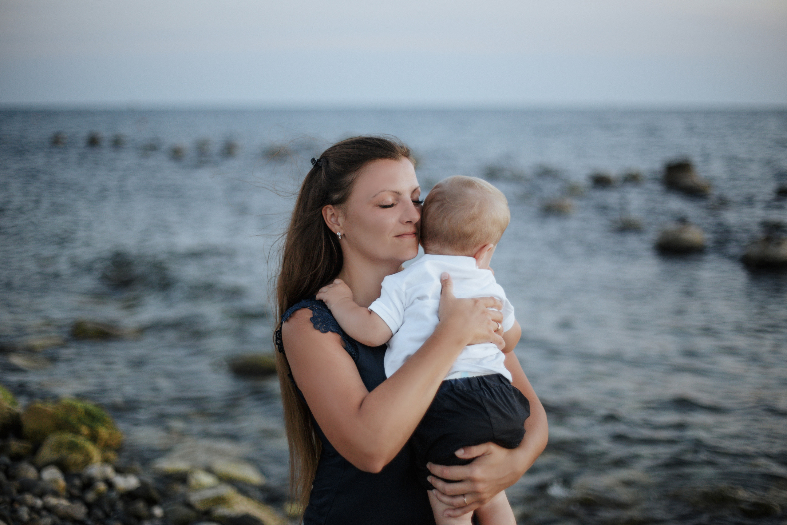 Сочифорния. Милана Довгаль - семейный фотограф и видеограф  в Адлере и Сочи