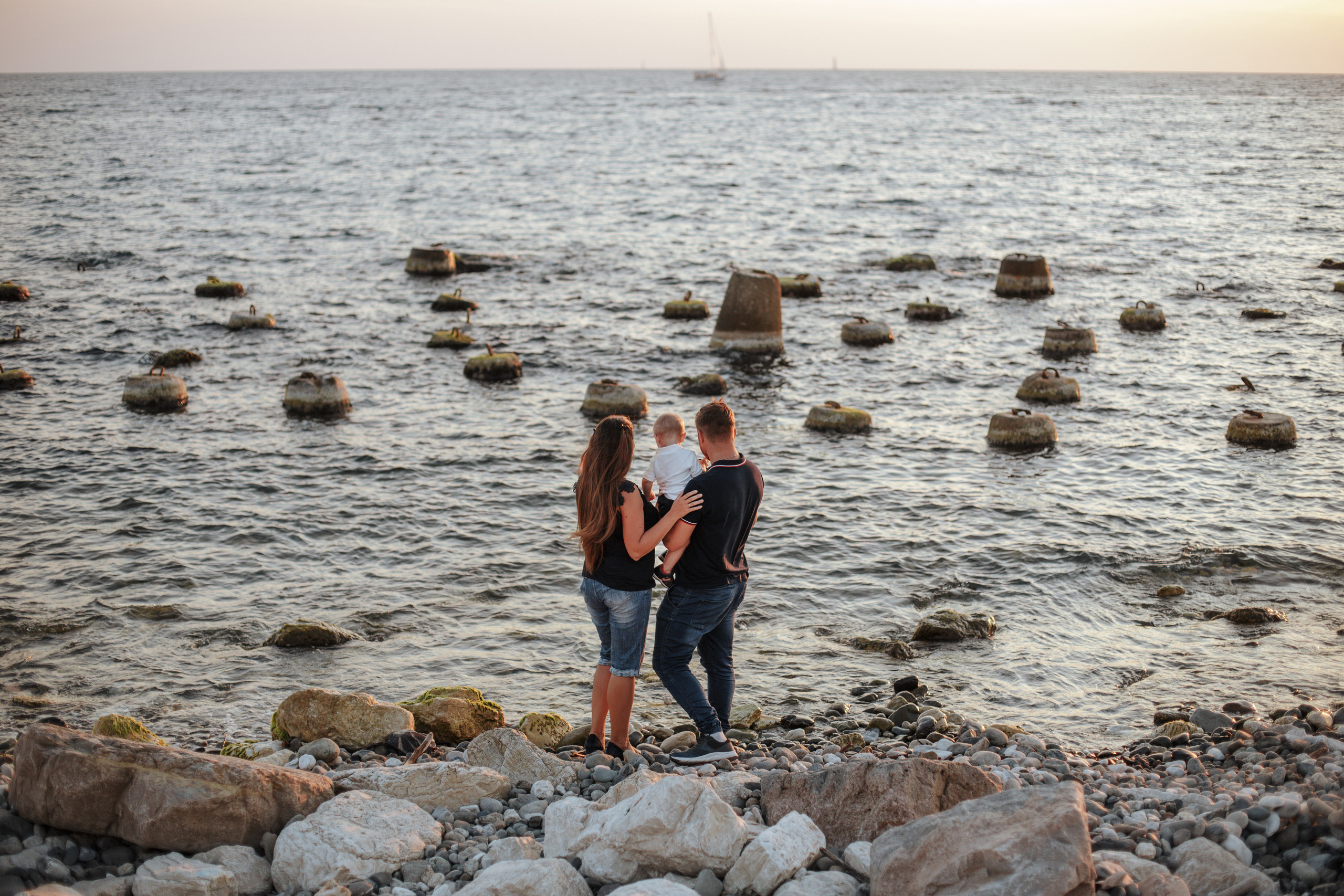 Сочифорния. Милана Довгаль - семейный фотограф и видеограф  в Адлере и Сочи