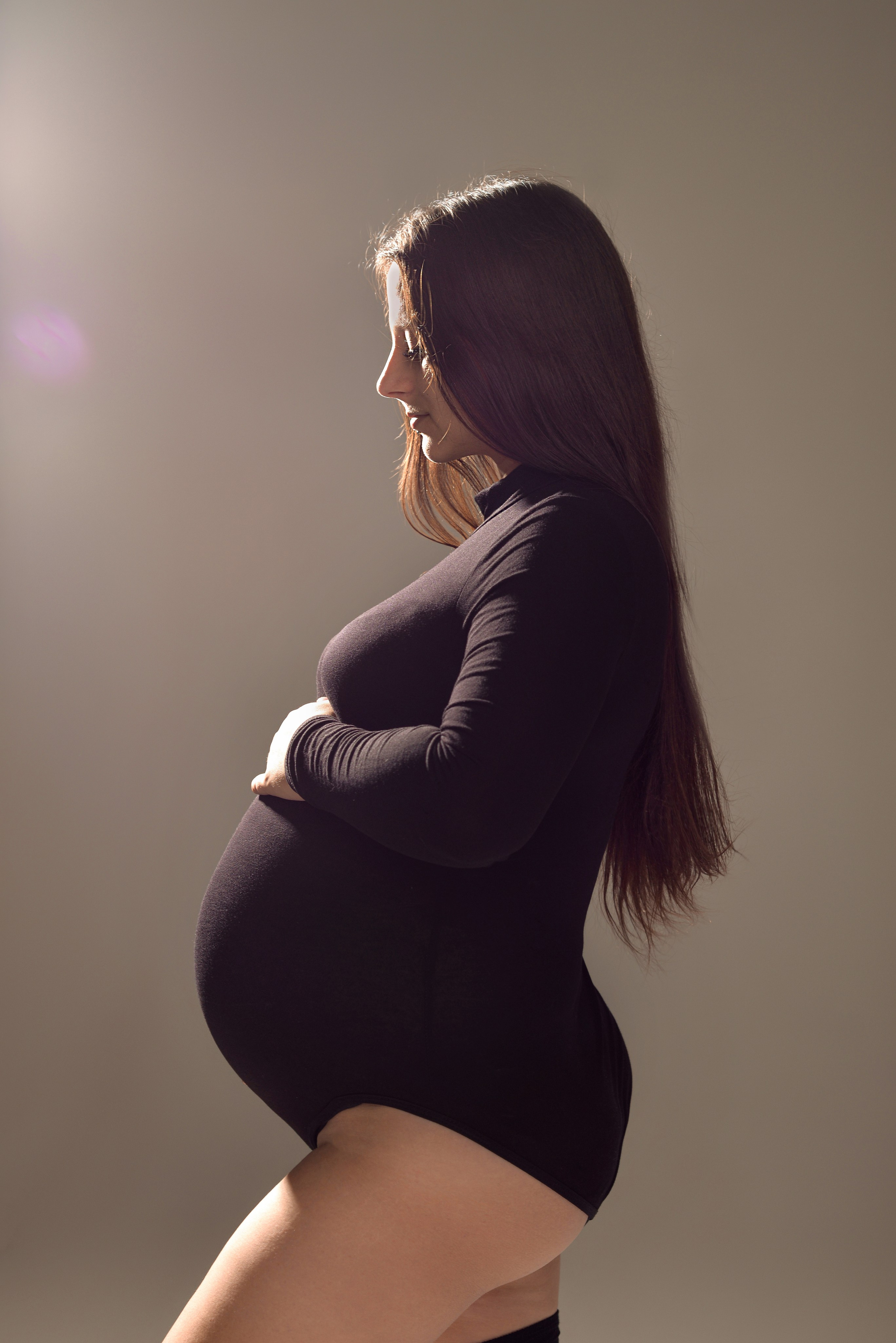 Беременность съемка, Мария с мужем в студии. Семейный и свадебный фотограф Галина Абакумова, фотосессии в Белгороде