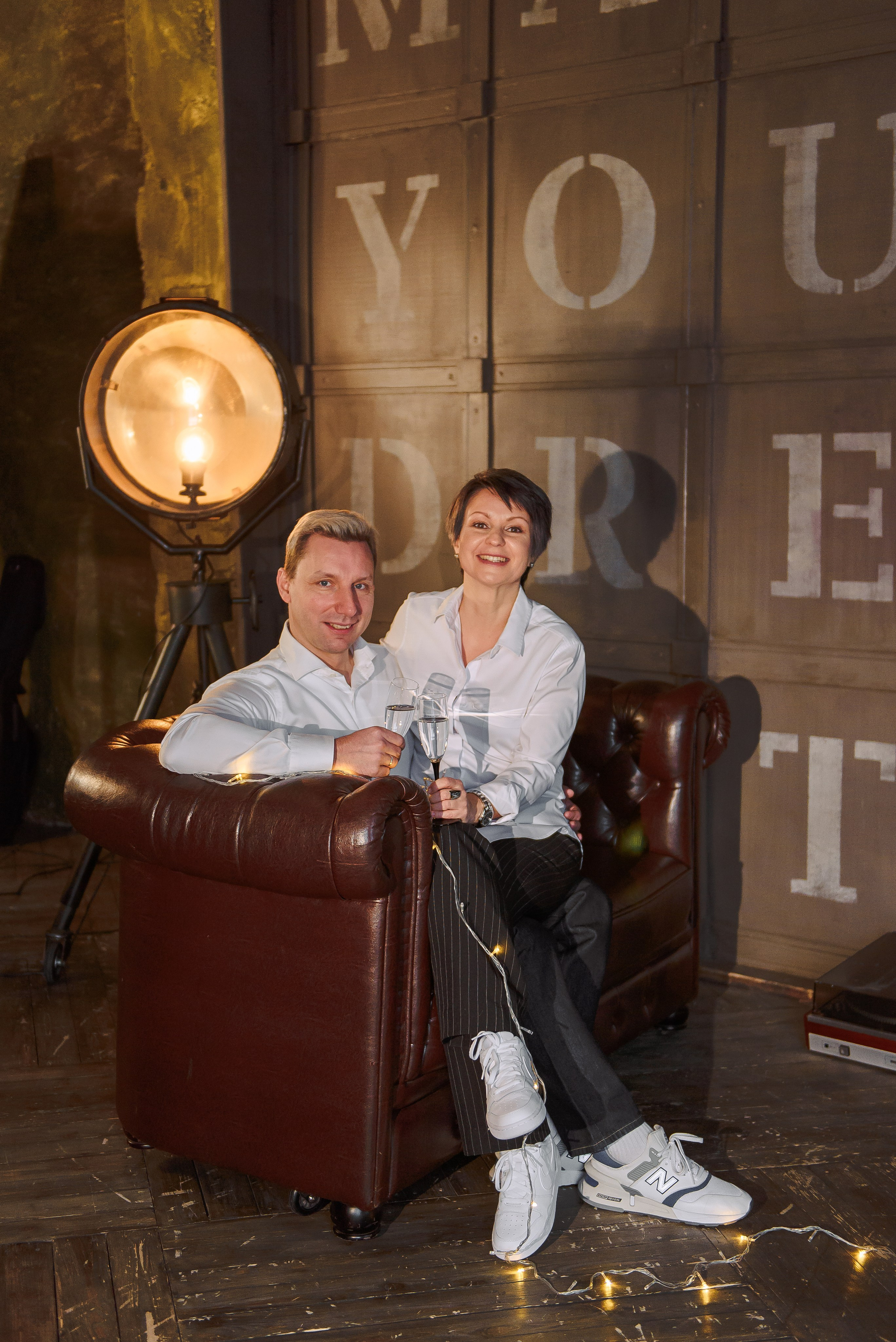 Семейная фотосессия в Wood-studio. Свадебный и семейный фотограф в Москве Юлия Винник