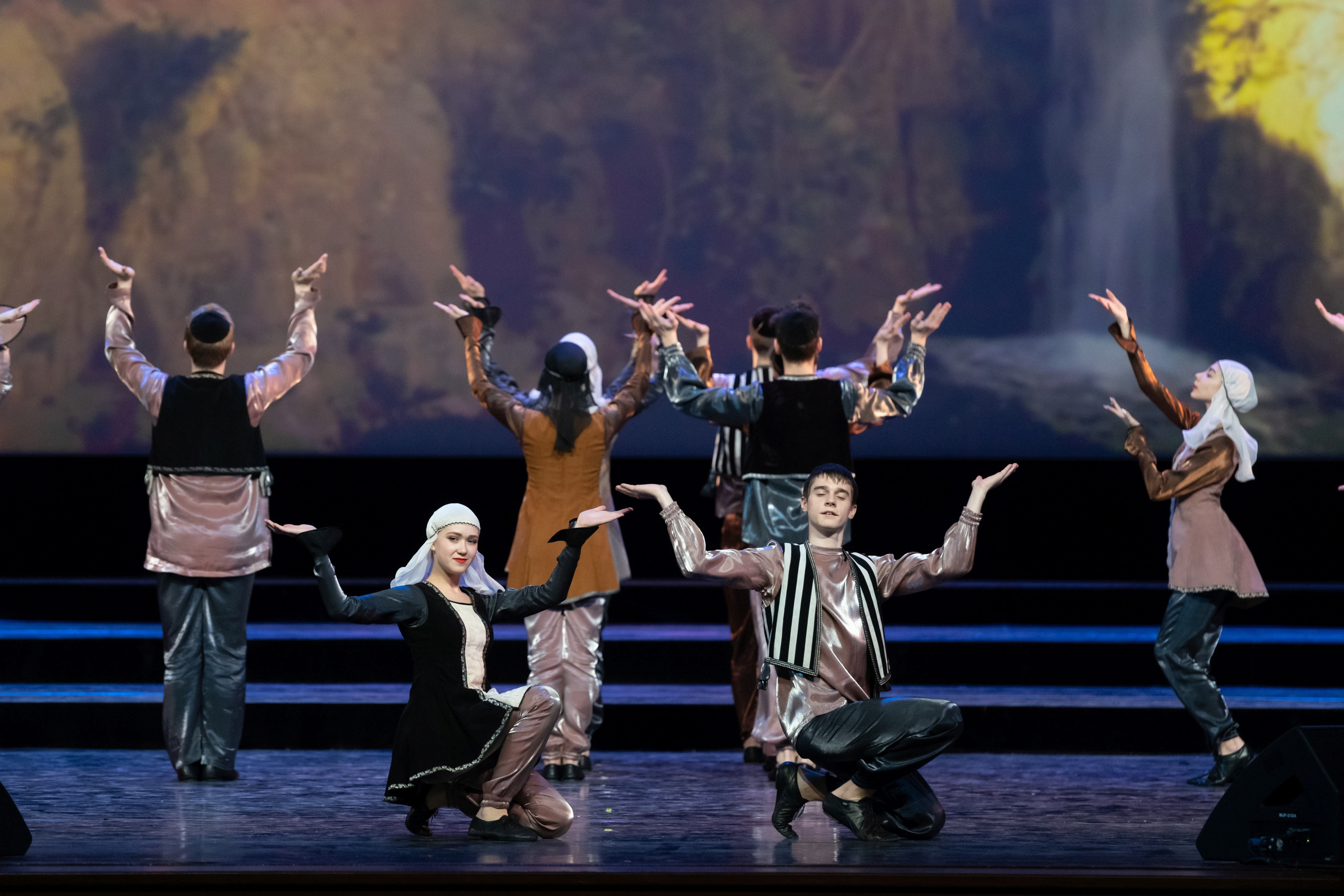 2 февраля, концерт Таланты России, Кремлевский Дворец. Золотое яблочко