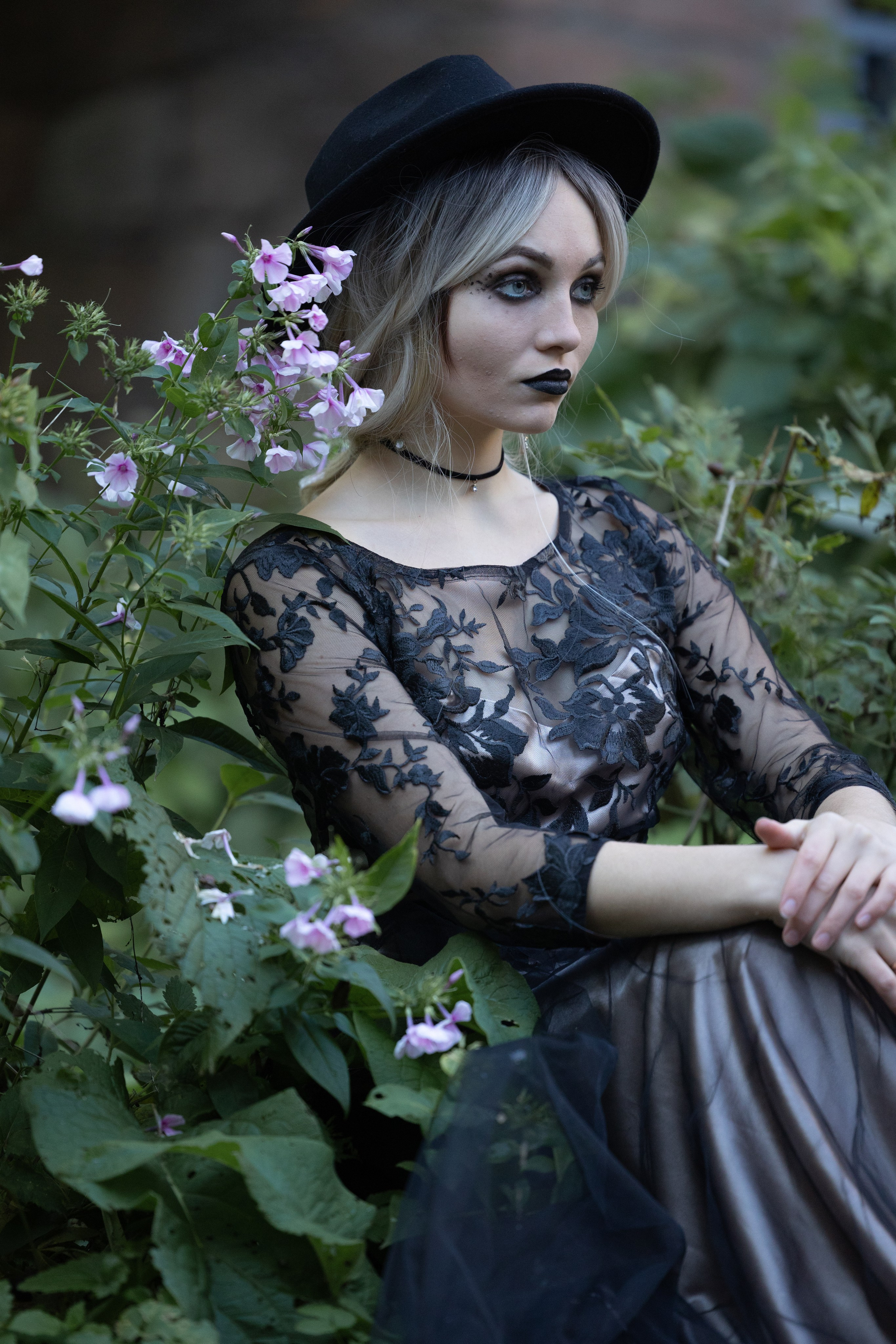 Проект Черная Луна, Хеллоуин. Главная