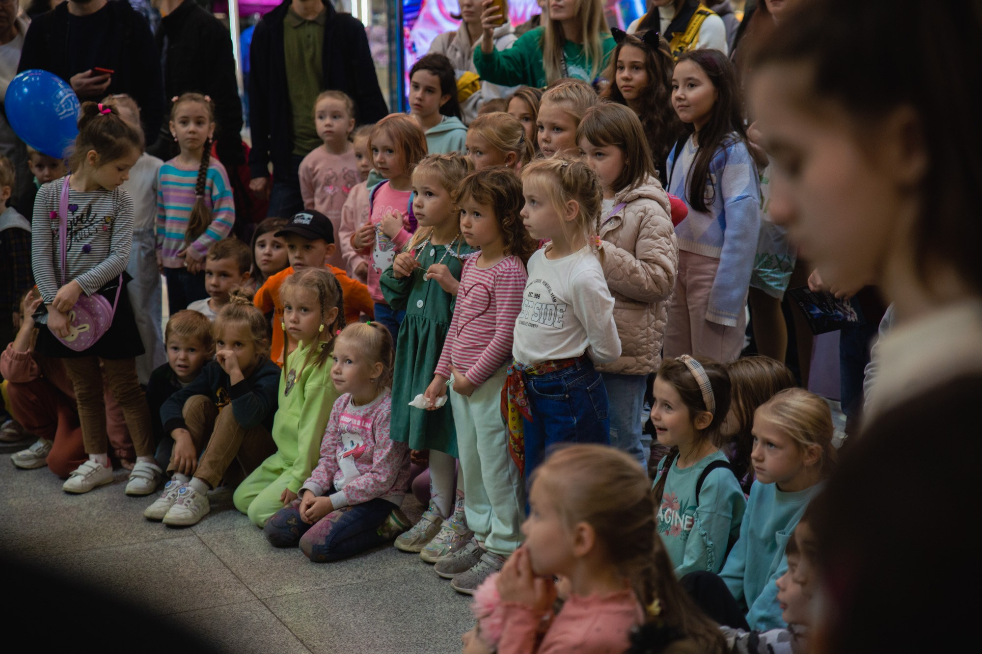 Сказка в ТЦ Океания. Репортажный и концертный фотограф в Москве Анастасия Осень