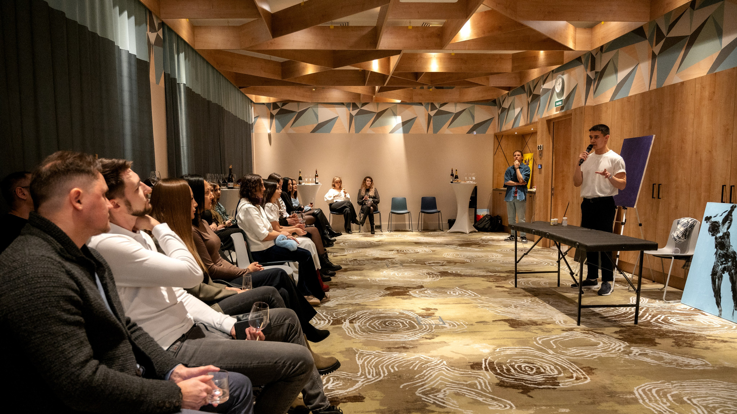 Рисуем телом, Карим COSMOS. Фотограф Нижний Новгород