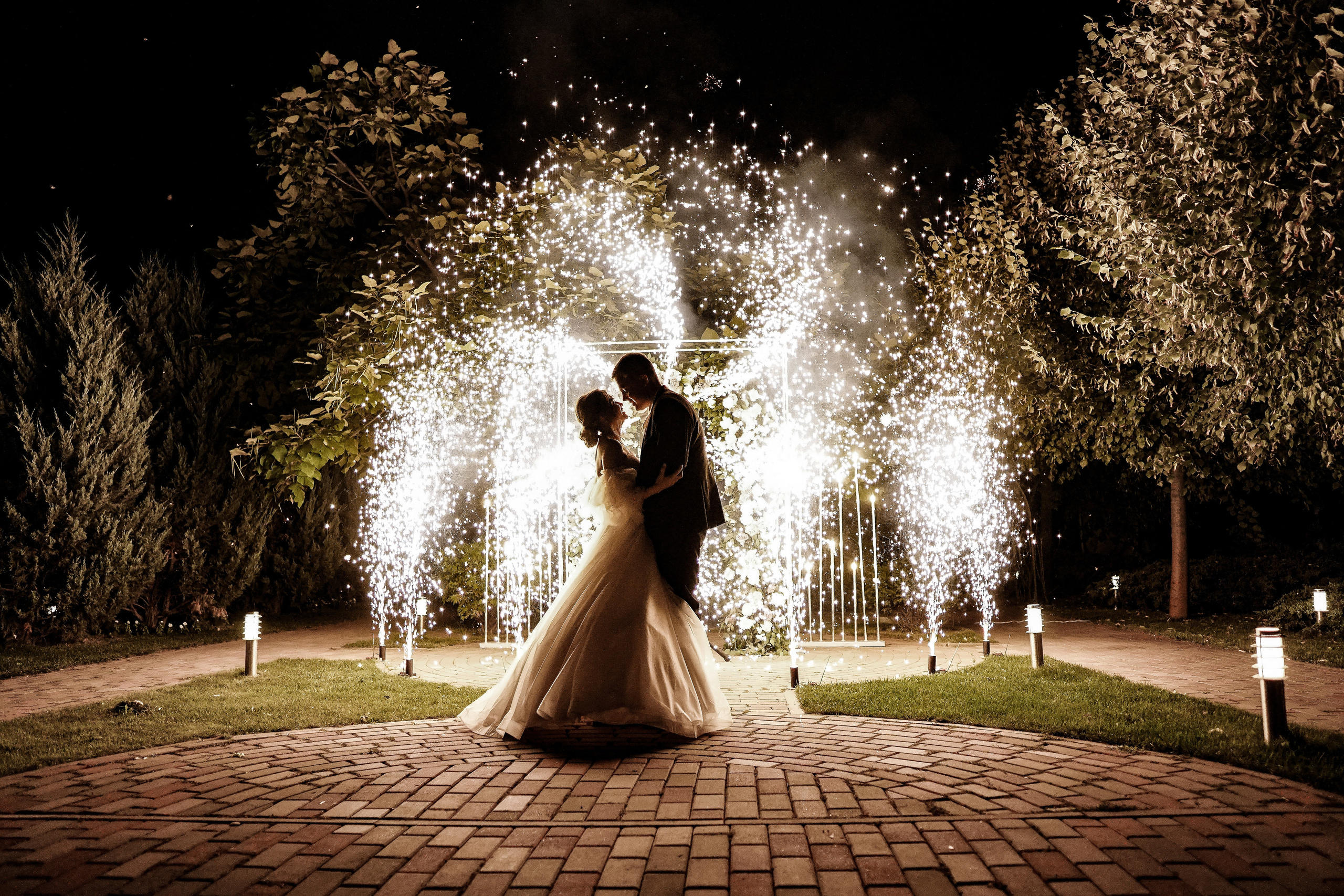 Владимир и Татьяна. Жардин. Свадебный фотограф и видеограф в Ростове-на-Дону. Максим и Наталья Лебедевы