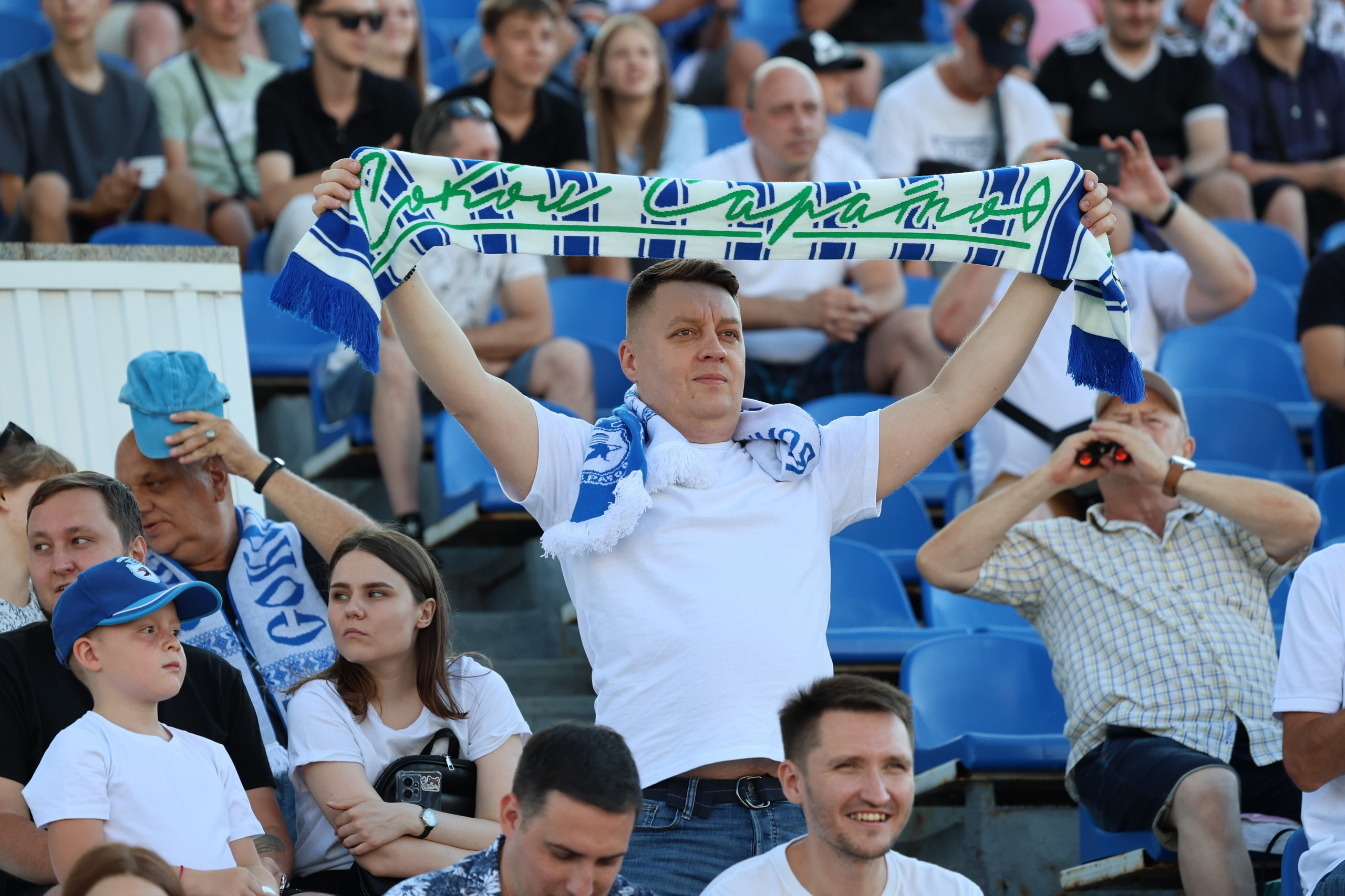 Фото футбольных матчей Первая лига ФНЛ. Фотограф Дмитрий Алексеев