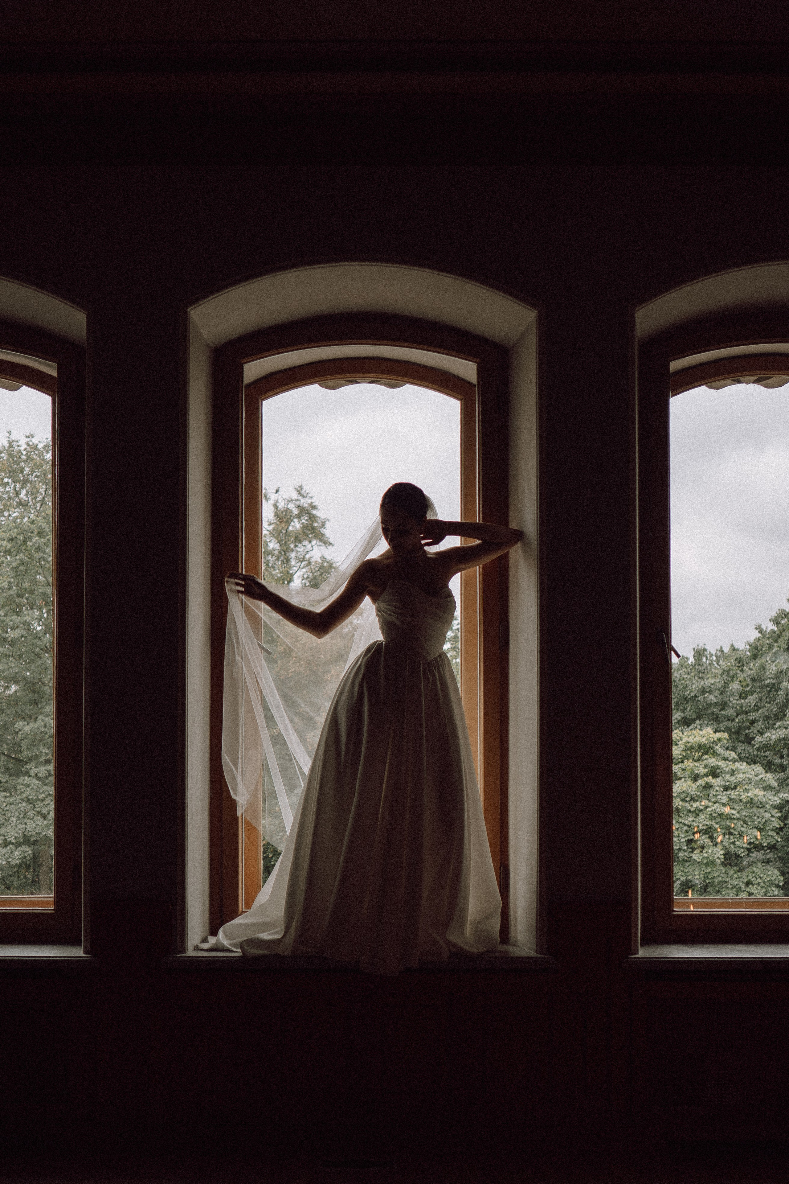 СВАДЕБНАЯ ПРОГУЛКА В САНТК-ПЕТЕРБУРГЕ (ИСАКИЕВСКИЙ СОБОР, ЗИМНЯЯ КАНАВКА, ЭРМИТАЖ И БОЛЬШАЯ МОРСКАЯ УЛИЦА). Профессиональный фотограф, Санкт-Петербург — Виктория Богомолова