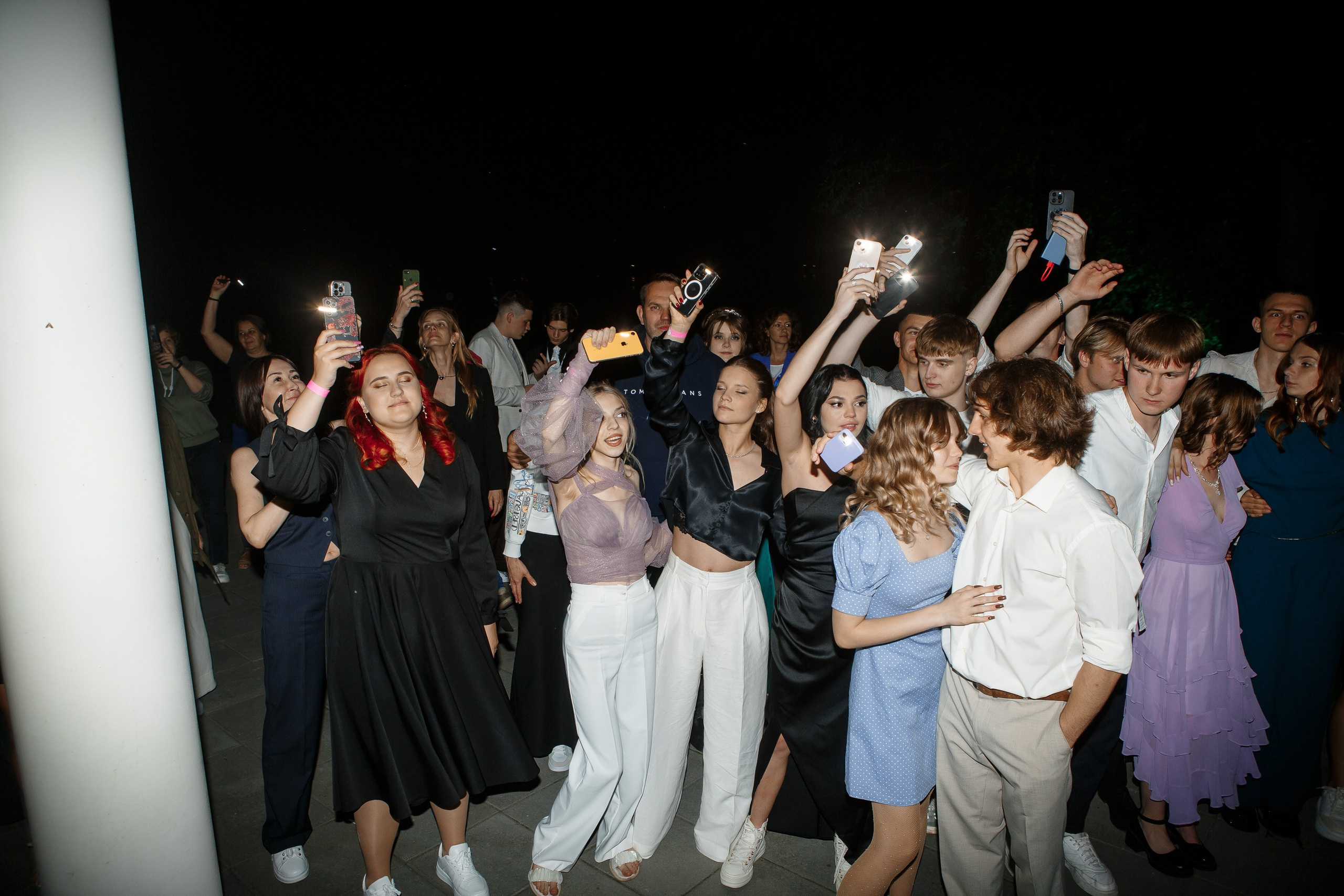 Выпускной Гимназия 12 2024 OpenHouse. Свадебный и портретный Фотограф в Липецке Дмитрий Котюков