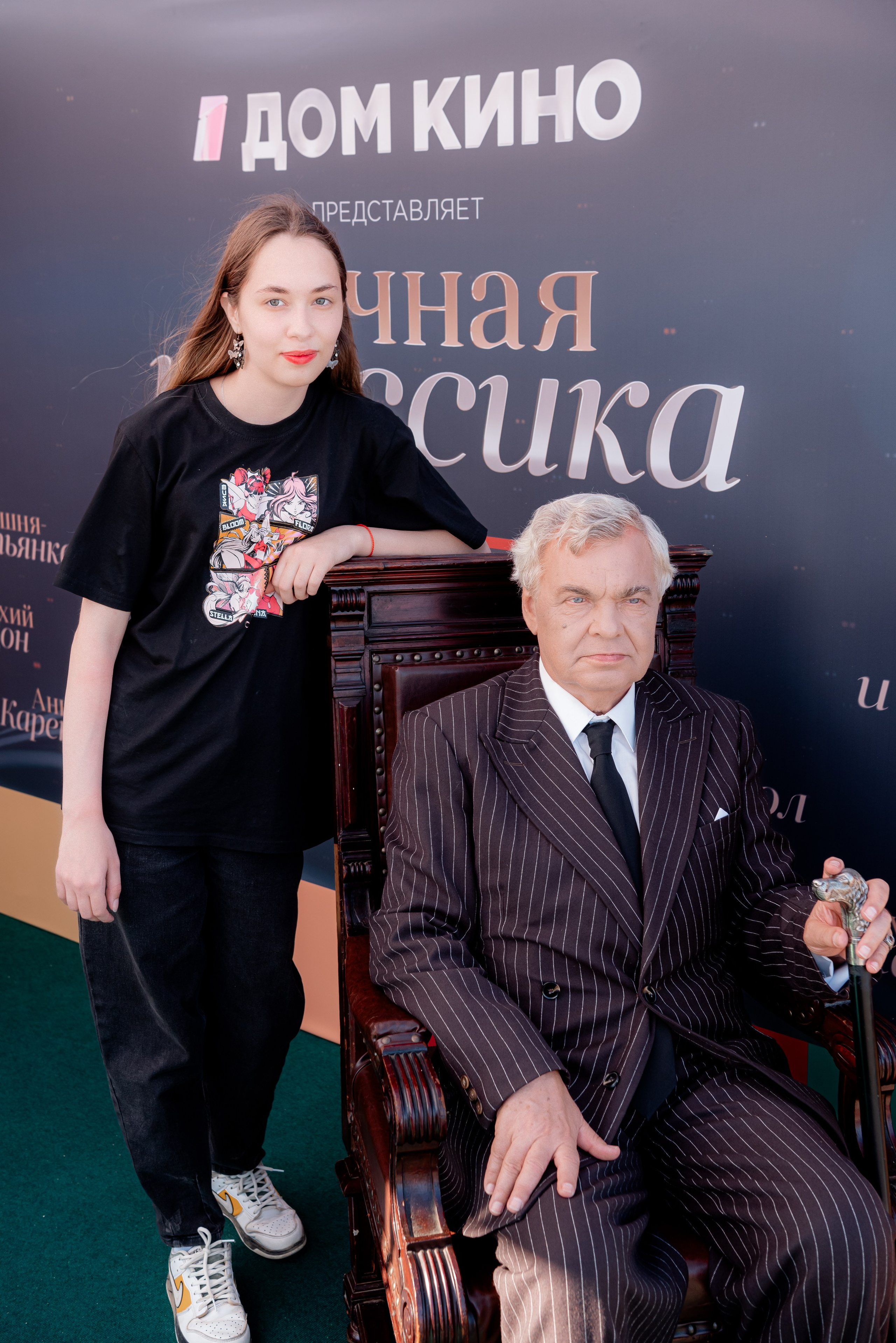 Портретные фото с артистами в палатке Триколор Дом Кинов на день города Волгоград. Фотограф в Волгограде и Волжском Александр Горбань