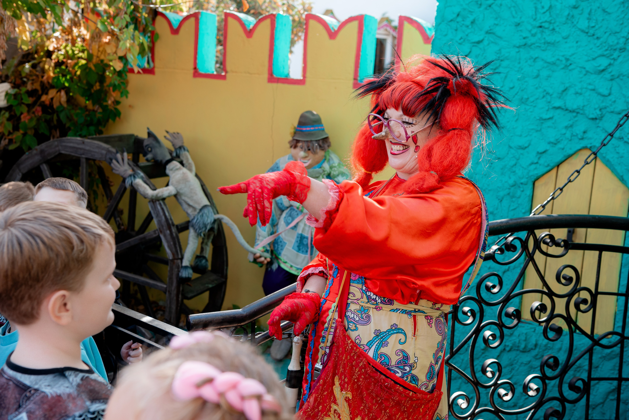 Экскурсия класса в Музей Русской Сказки. Фотограф в Волгограде и Волжском Александр Горбань