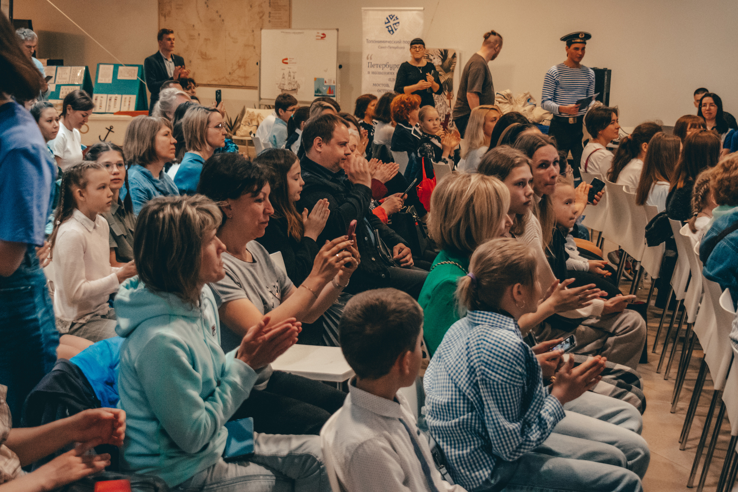 Фестиваль «Морские топонимы Петербурга». Награждение. 230517. Контент, Портрет, Репортаж в Санкт-Петербурге. Логунов Александр