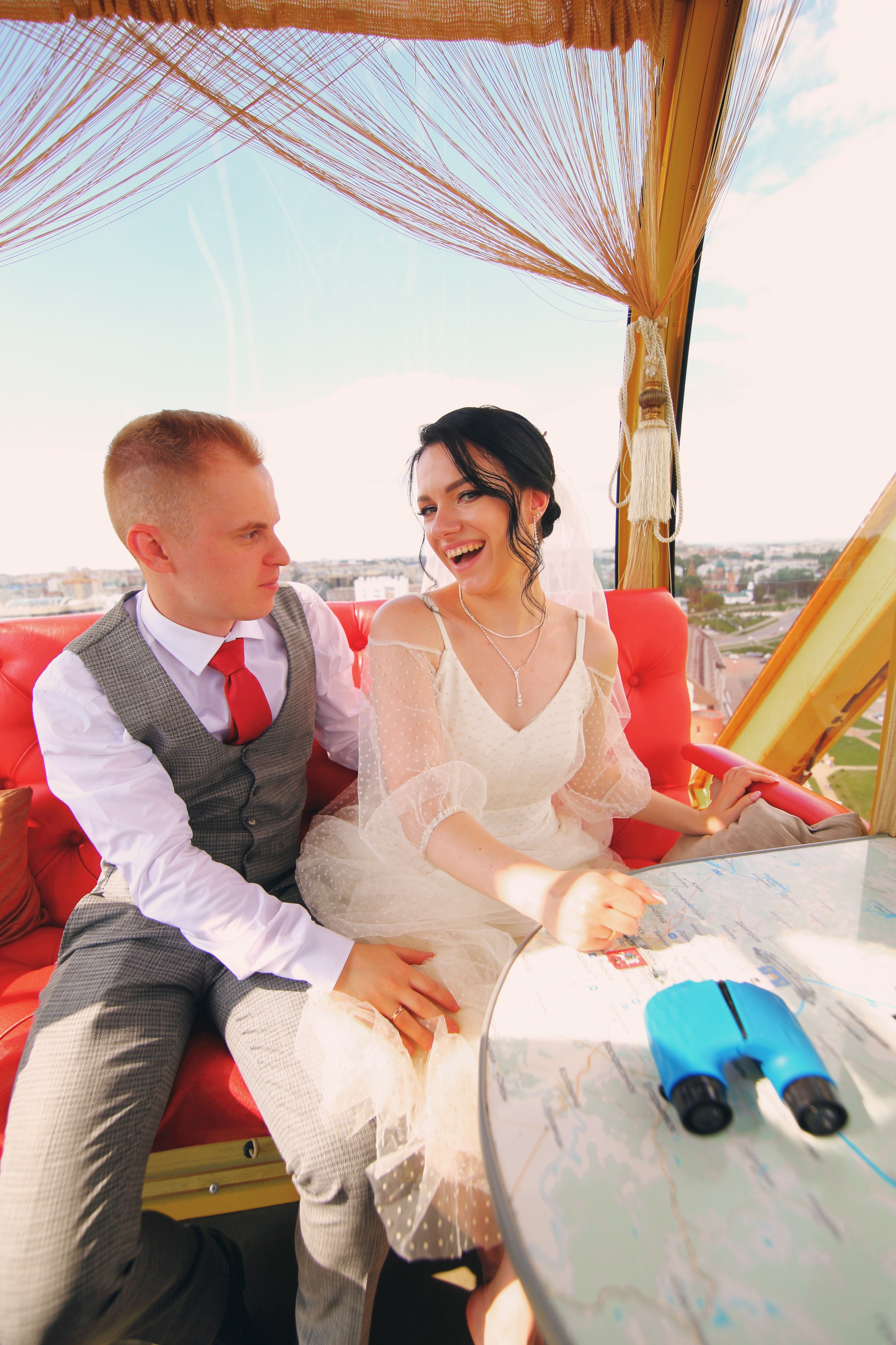 Съемка пары в отеле, на природе, в городе. Свадебный и репортажный фотограф в Ярославле и Санкт-Петербурге Роман Микрюков