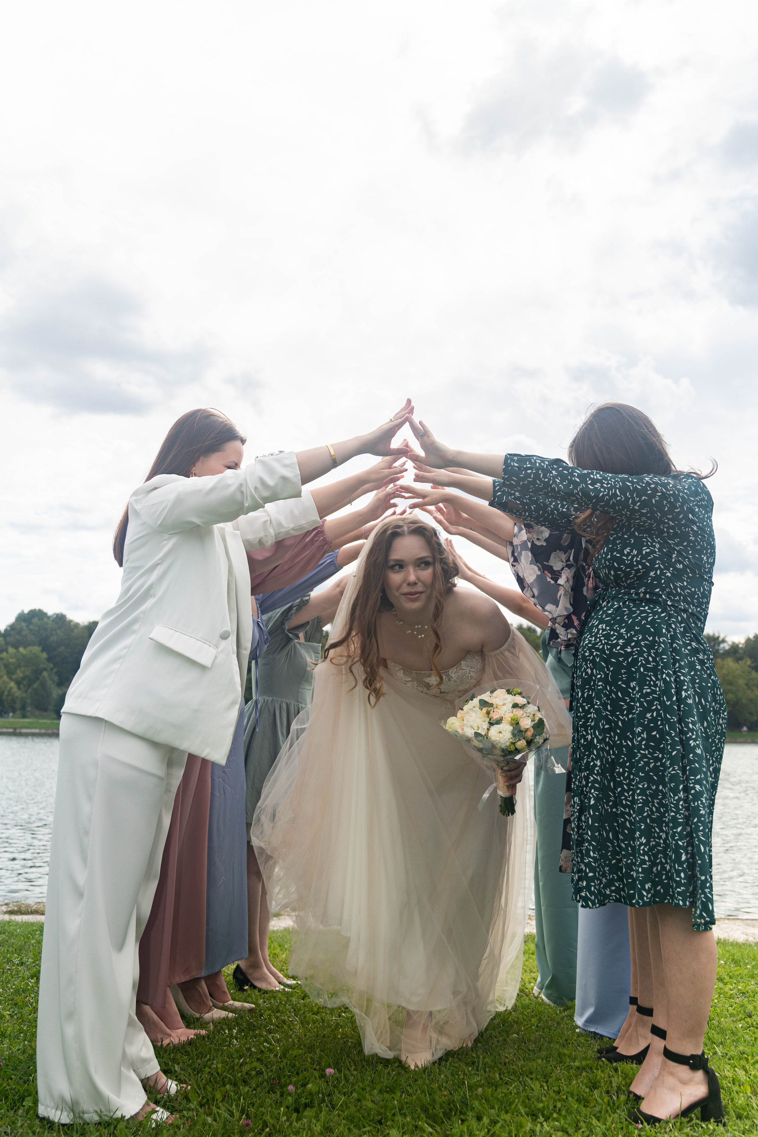 Свадебная фотосессия свадебный фотограф Татьяна Марсуверских свадебная фотопрогулка Москва Жуковский. Фотограф для маркетплейсов, фотоуслуги в Жуковском Татьяна Марсуверских
