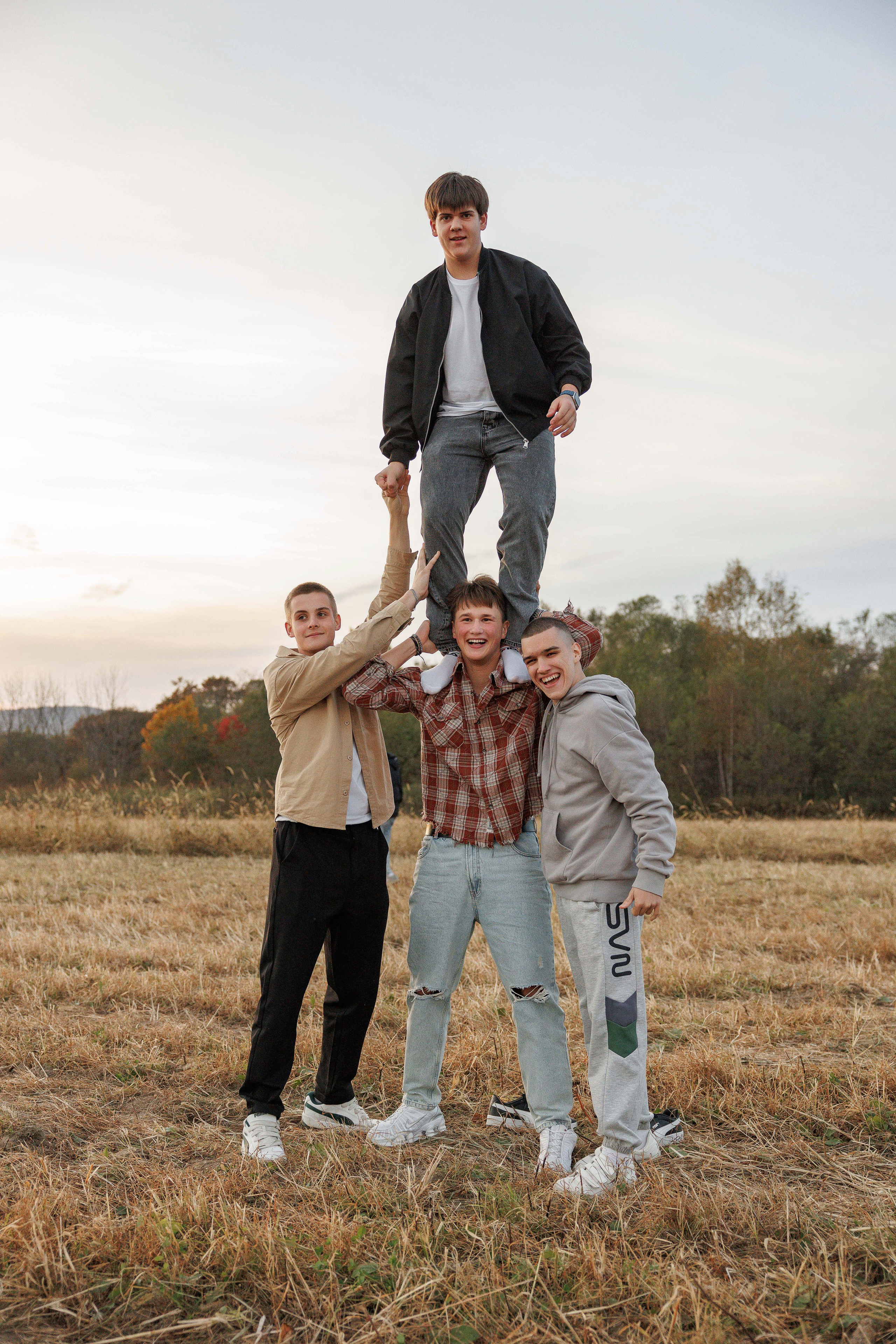 Осень 11 класс (съемка в поле). Photoalbum-vl.ru