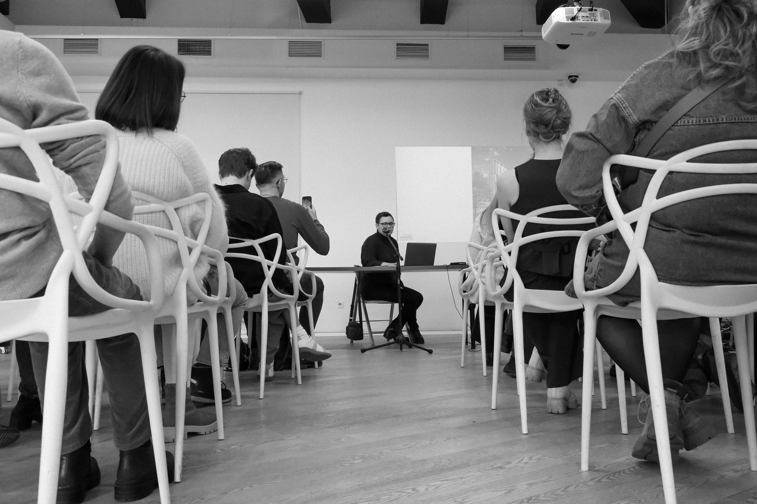 Прогулка с архитектором на диване: жилой комплекс «Садовые кварталы». Михаил Мулач | Архитектурный фотограф