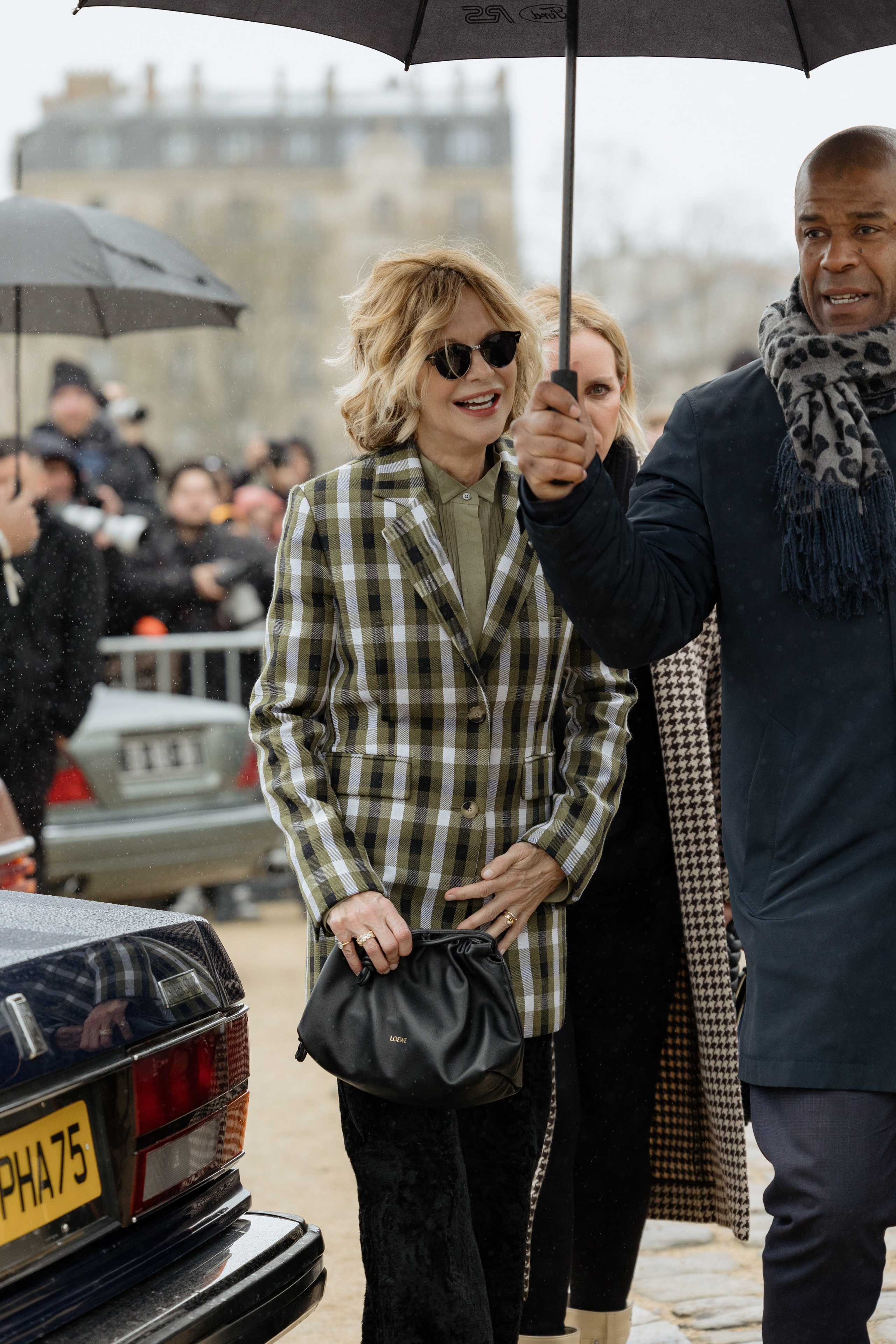 LOEWE PFW WOMENSWEAR FALL-WINTER 24/25. Photographer in Milan Ivan Goncharov