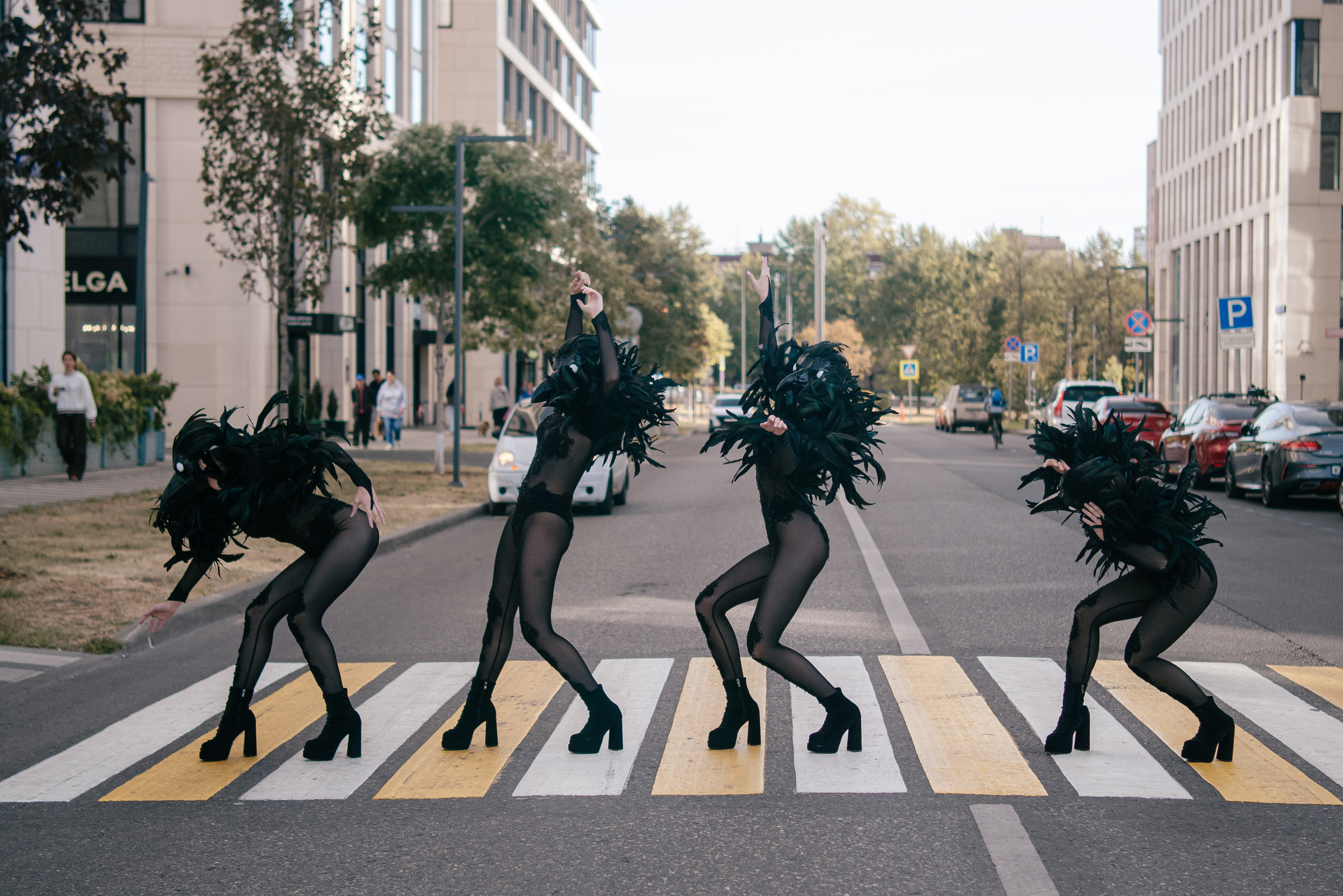 Вороны Circus Zone. Фотограф / видеограф в Москве и Сочи Sofia Riversong