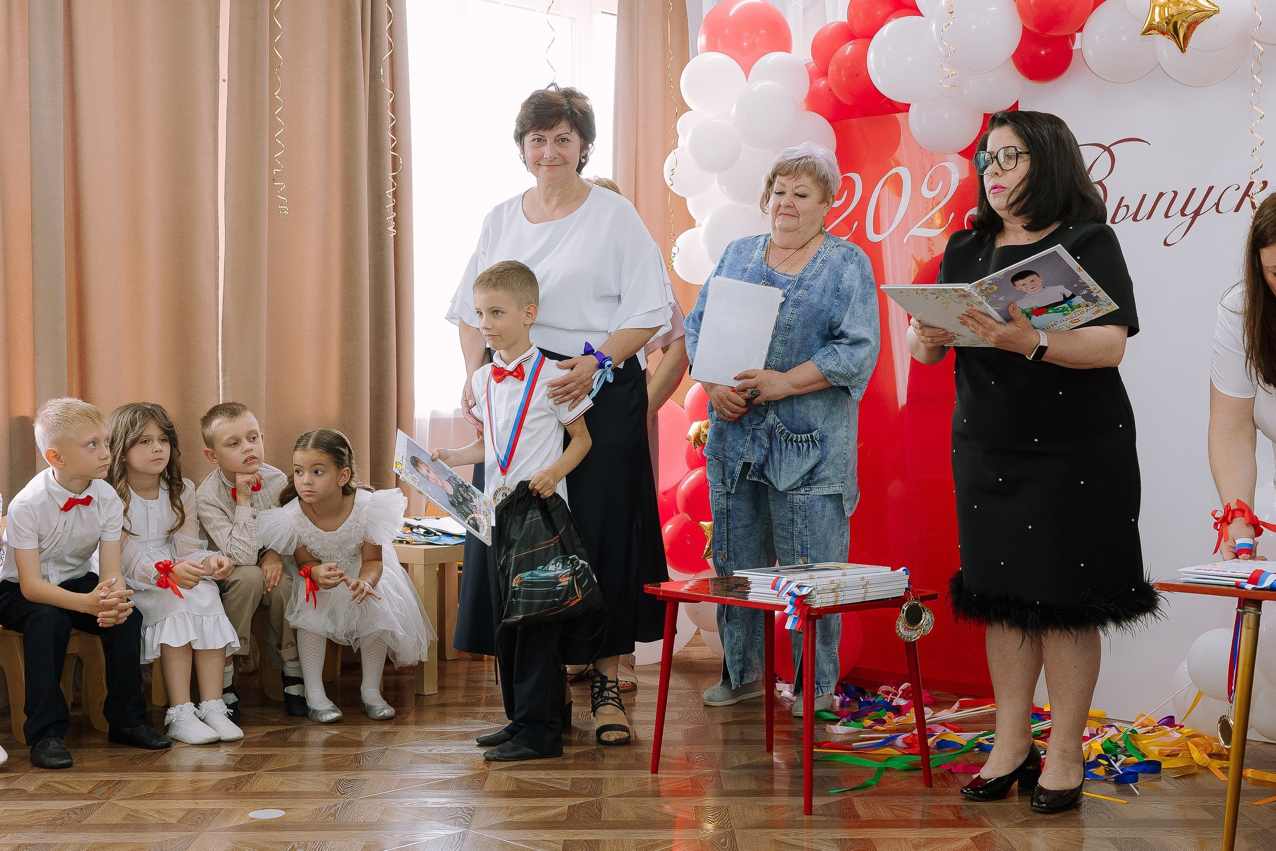 Выпускной в ДС 26. Выпускные альбомы Натальи Бутко: Новороссийск, Анапа, Геленджик