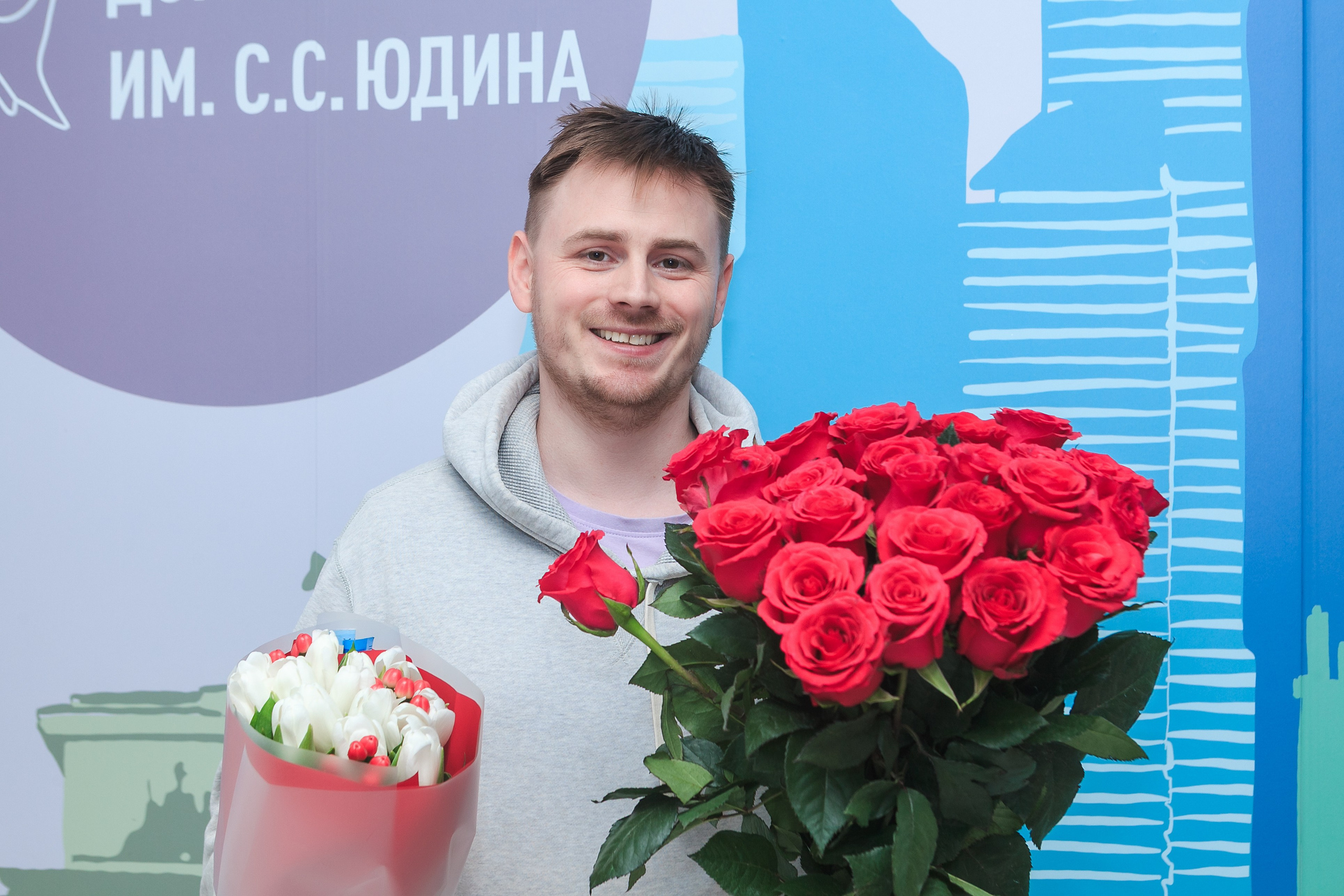 Съемка выписки из роддома 7 ГКБ Юдино Москва. Фотосъемка выписки из роддома в Москве, заказать фотографа на выписку ньюборн съемка в роддоме newborn фотограф в Юдино