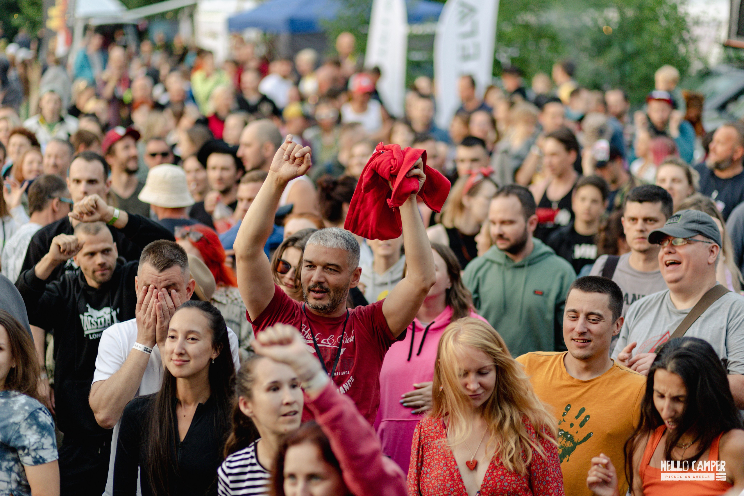 Фестиваль Hello Camper 2024 открытие. Репортажный и портретный фотограф в Санктпетербурге. Видиосъемка мероприятий в Санкт-Петербурге