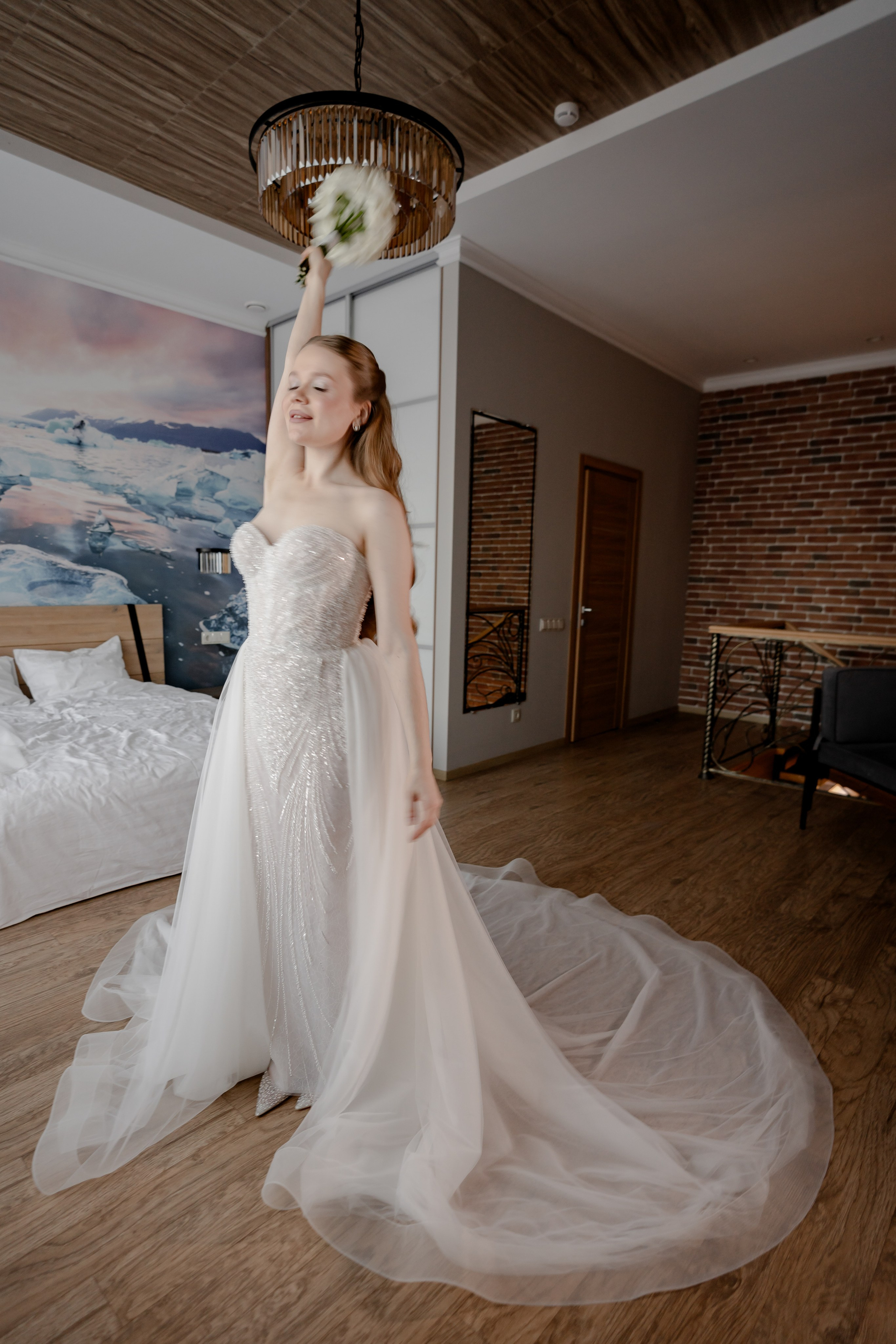 СВАДЕБНАЯ СЬЕМКА СБОРОВ В ОТЕЛЕ И ВЫЕЗД НА ЦЕРЕМОНИЮ (СНЯТО В СИБИРЕ В НИЖНЕВАРТОВСКЕ). Профессиональный фотограф, Санкт-Петербург — Виктория Богомолова