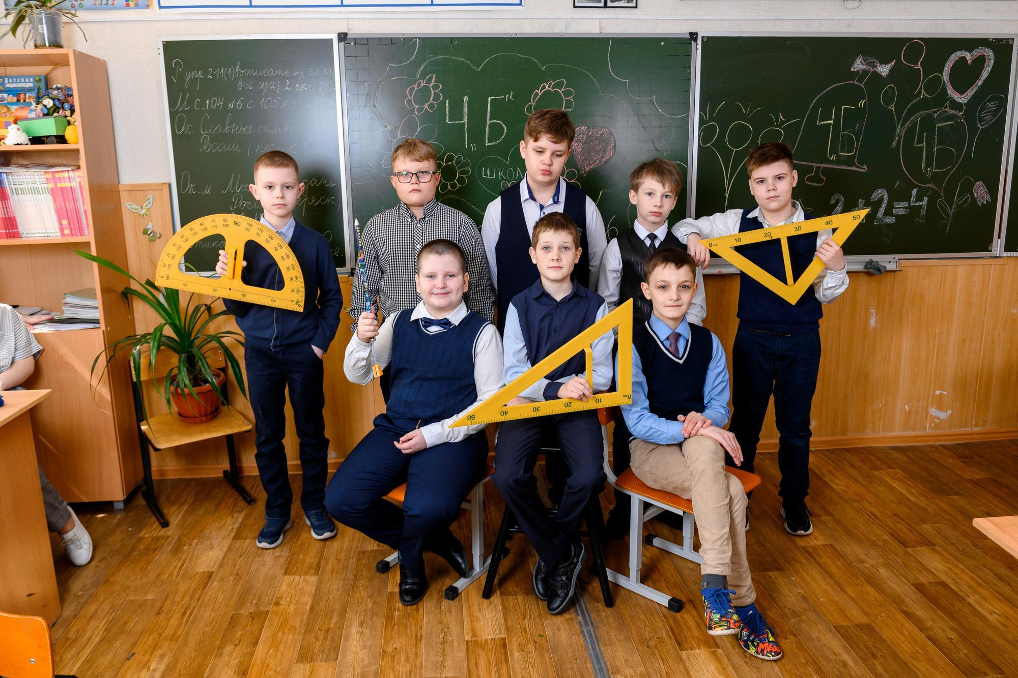 Портреты, школьники