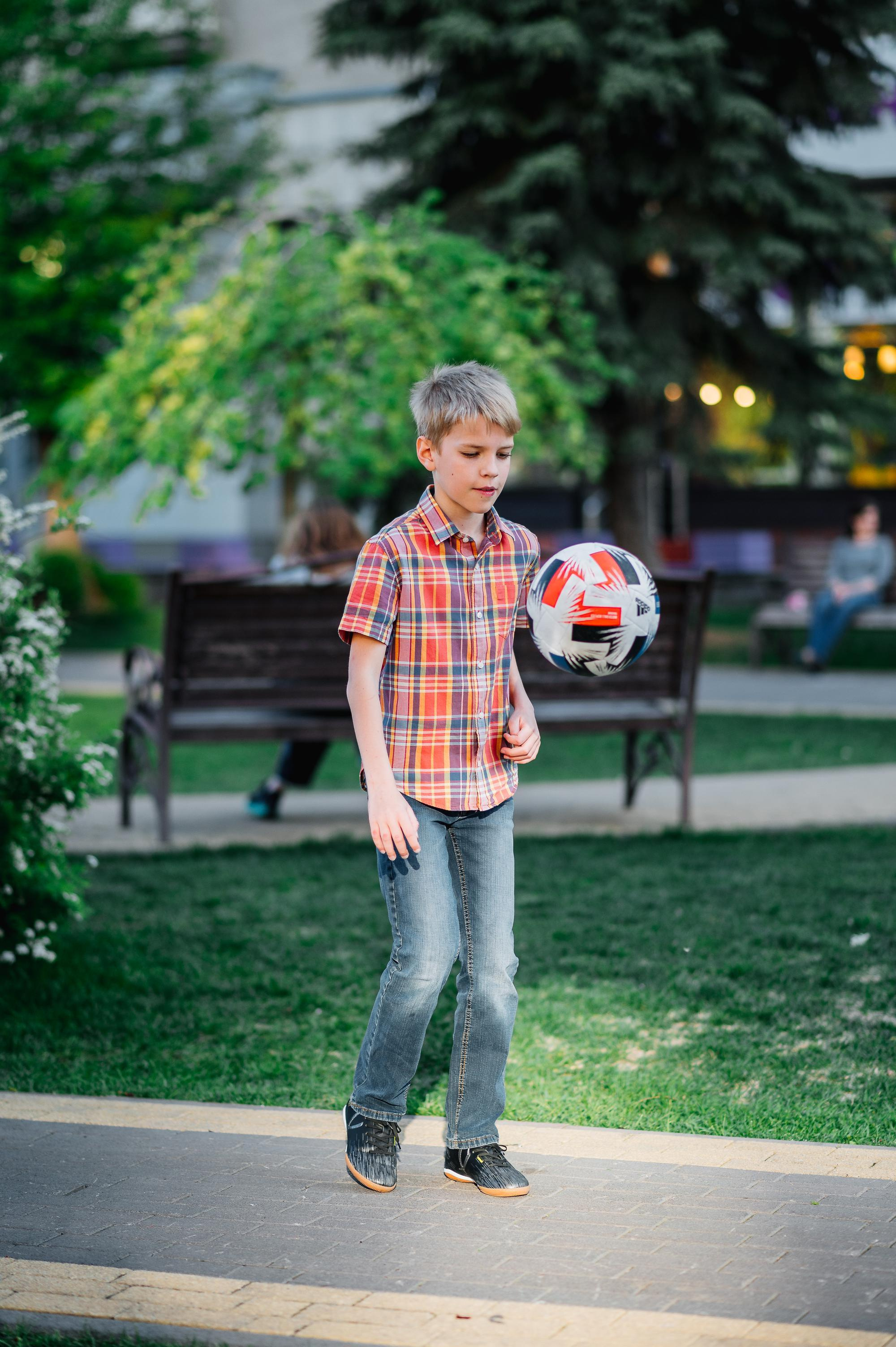 Школьники, фото на улице